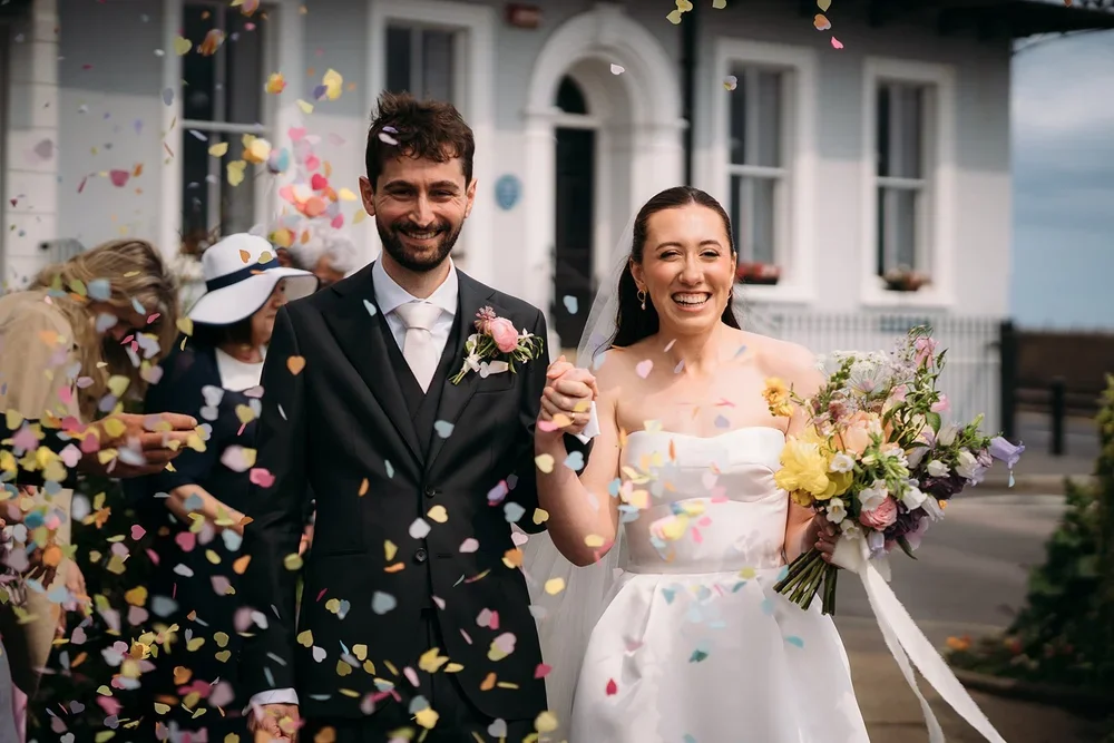 Albion-House-Hotel-Ramsgate-Kent-fireplace-wedding-bridal-bouquet.webp