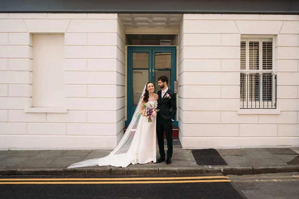 Albion-House-Hotel-Ramsgate-Kent-fireplace-bridal-bouquet-wedding-flowers-florist.webp