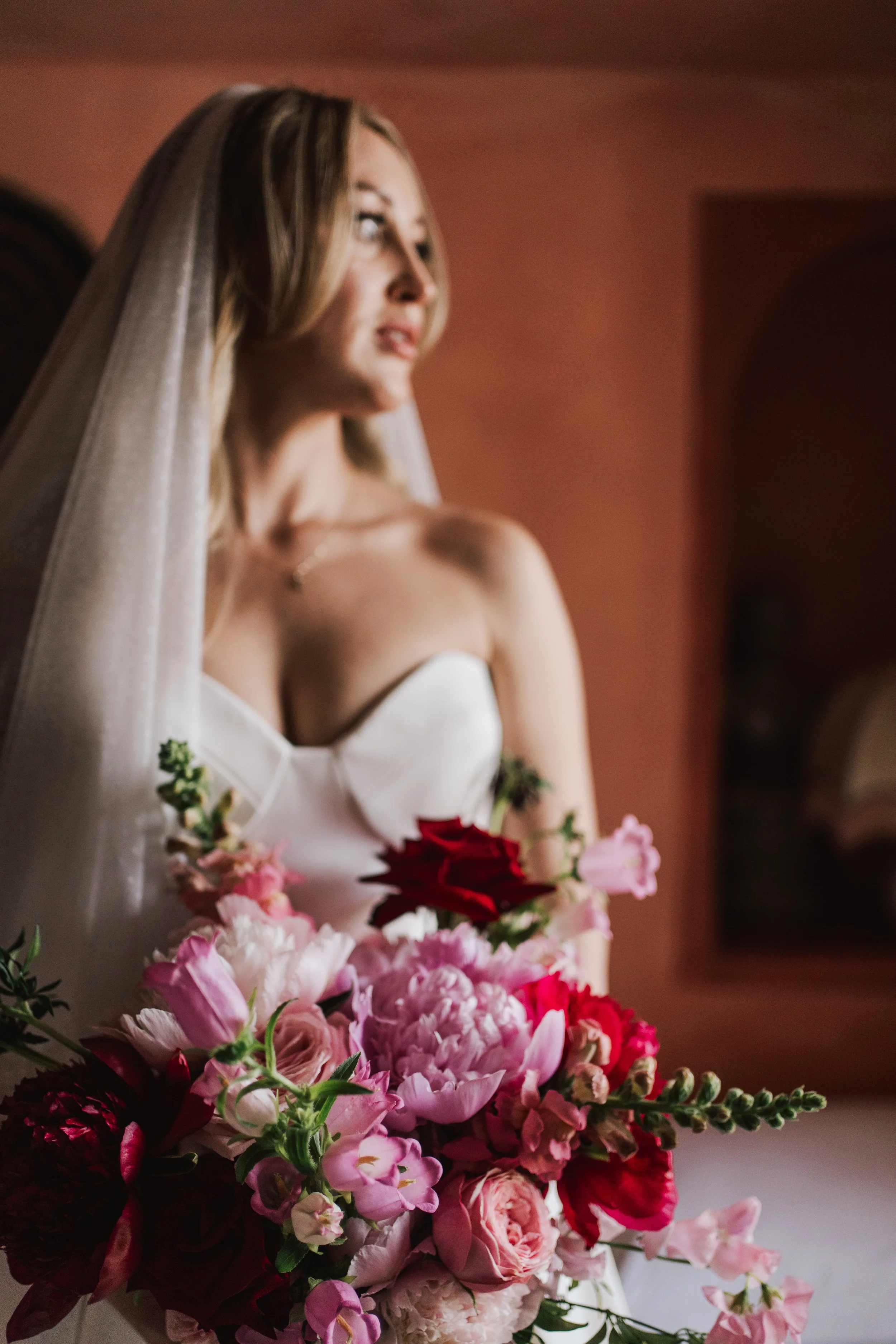 Turner-Contemporary-wedding-flowers-bridal-bouquet-bride-roses.jpg
