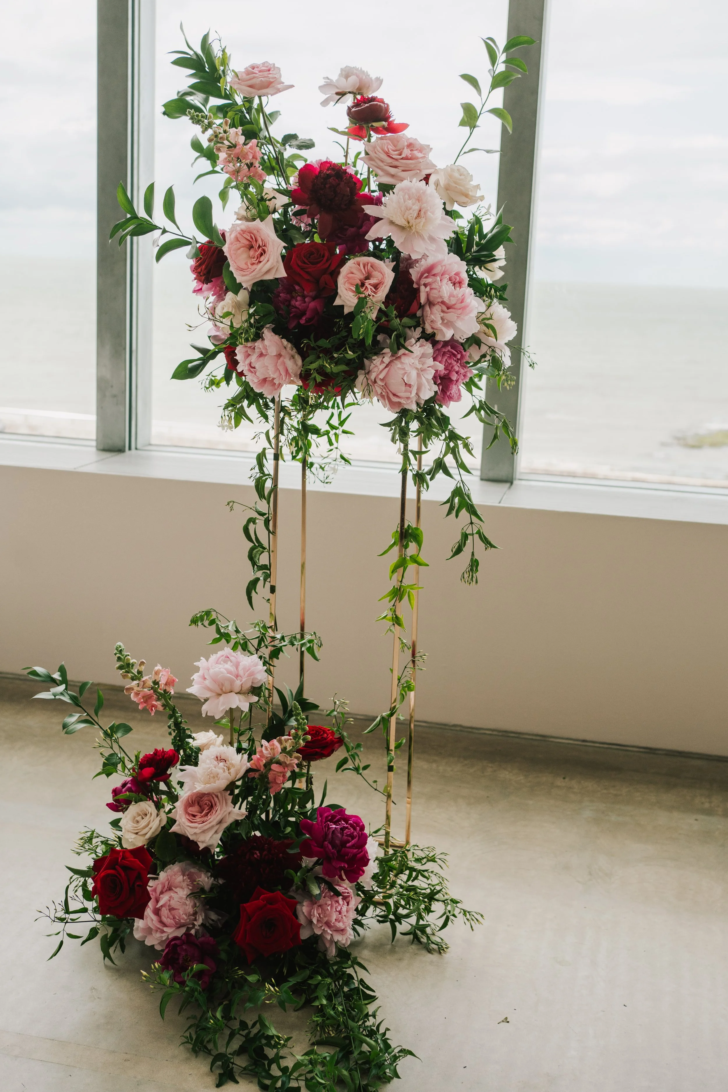 Turner-Contemporary-wedding-flowers-reception-installation.jpg