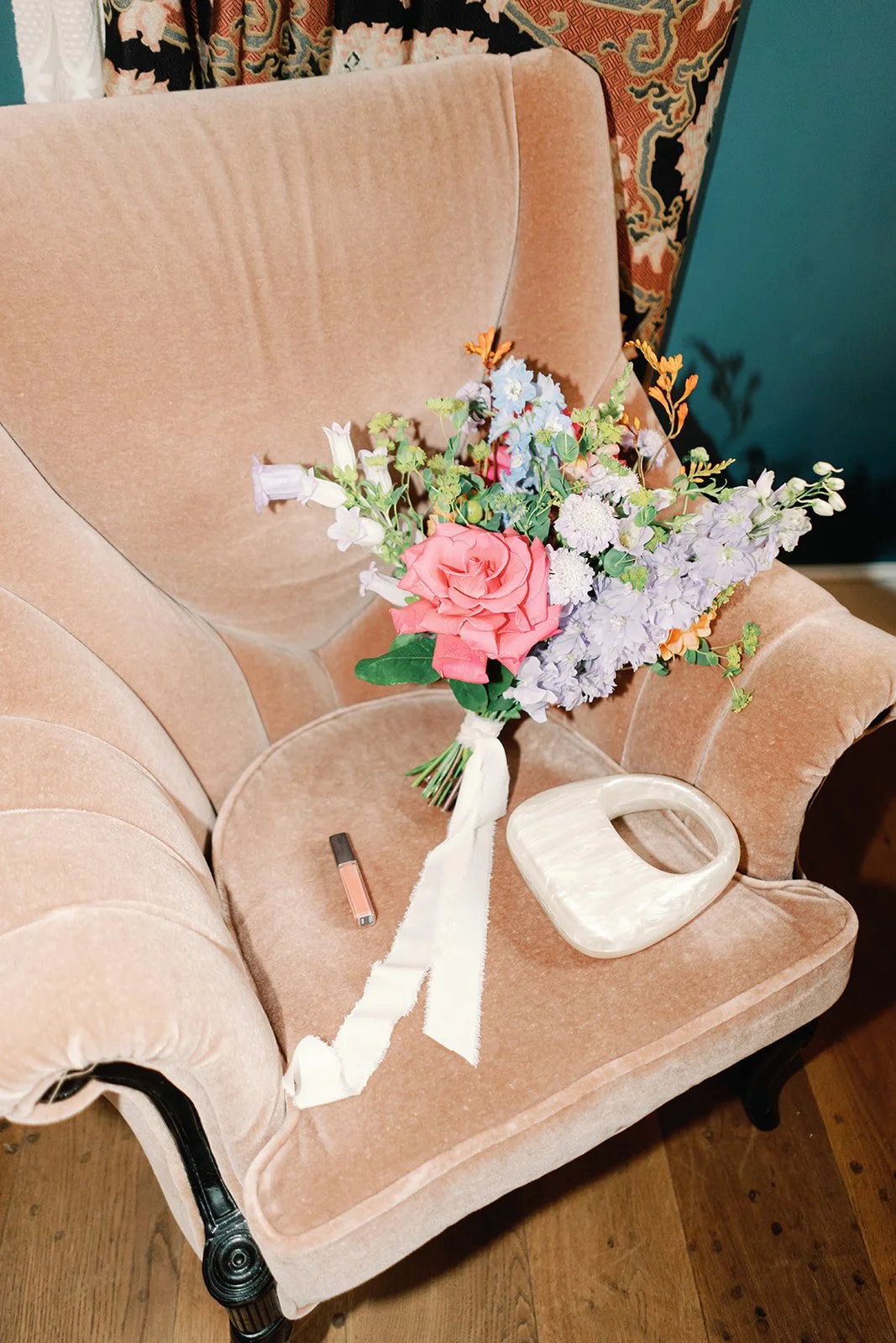the-ned-london-wedding-flowers-colourful-bouquet.jpg