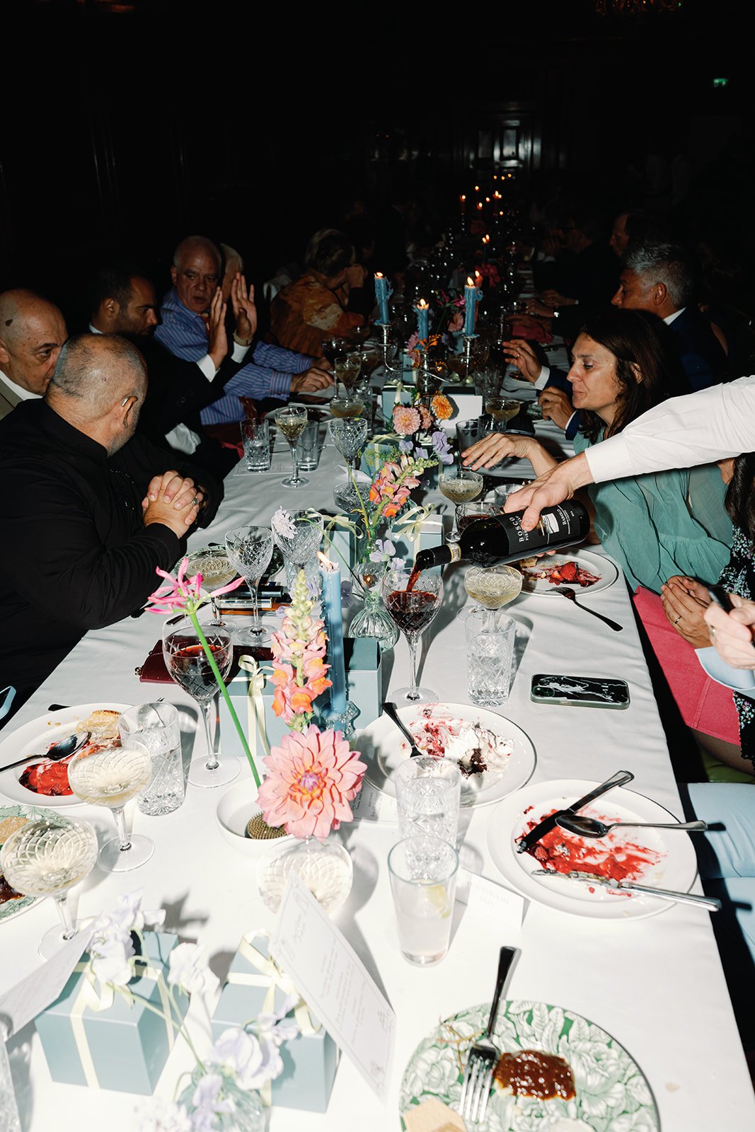 the-ned-london-wedding-flowers-long-banquet-table.jpg