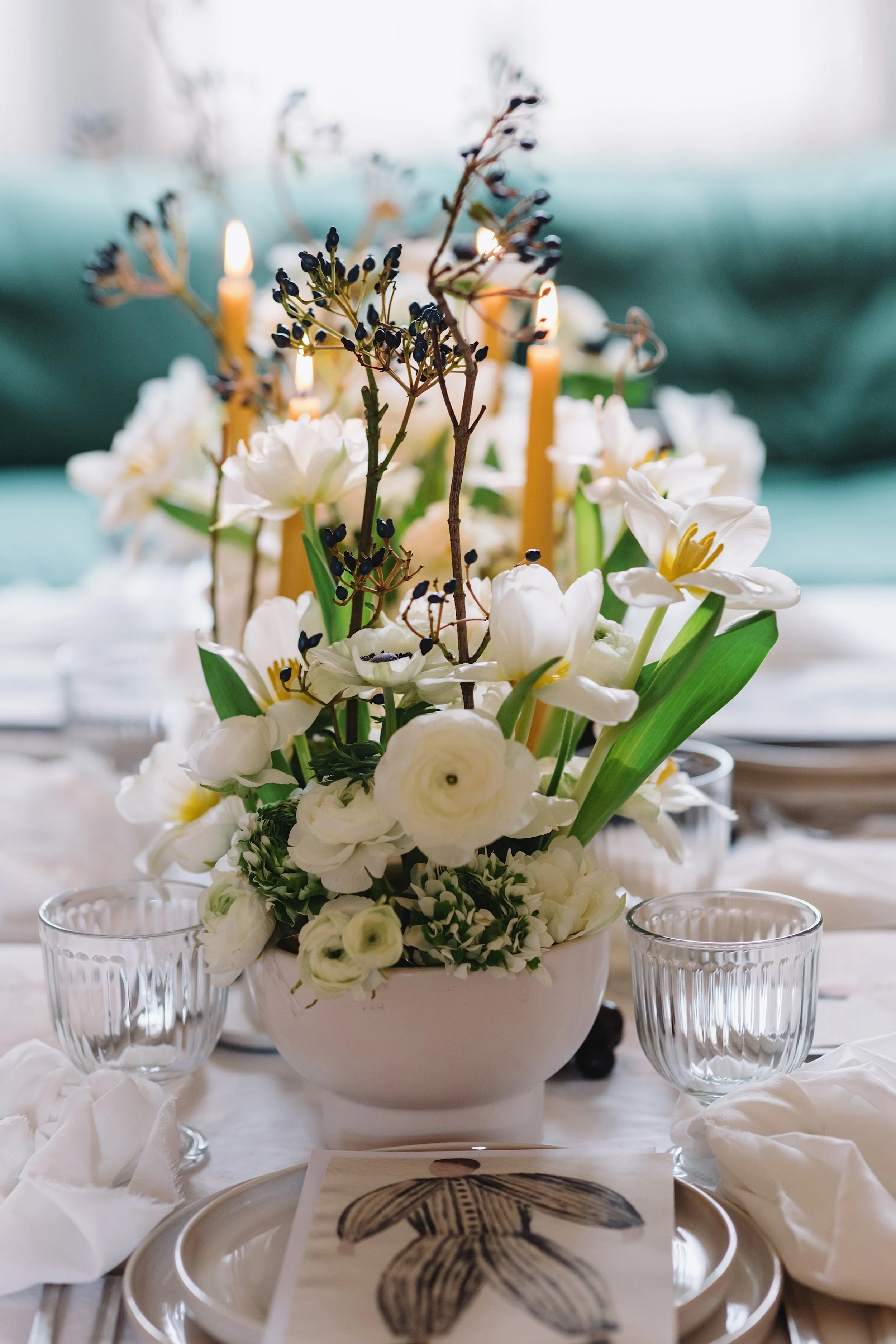 seasonal-wedding-table-flowers-intimate-wedding.jpg