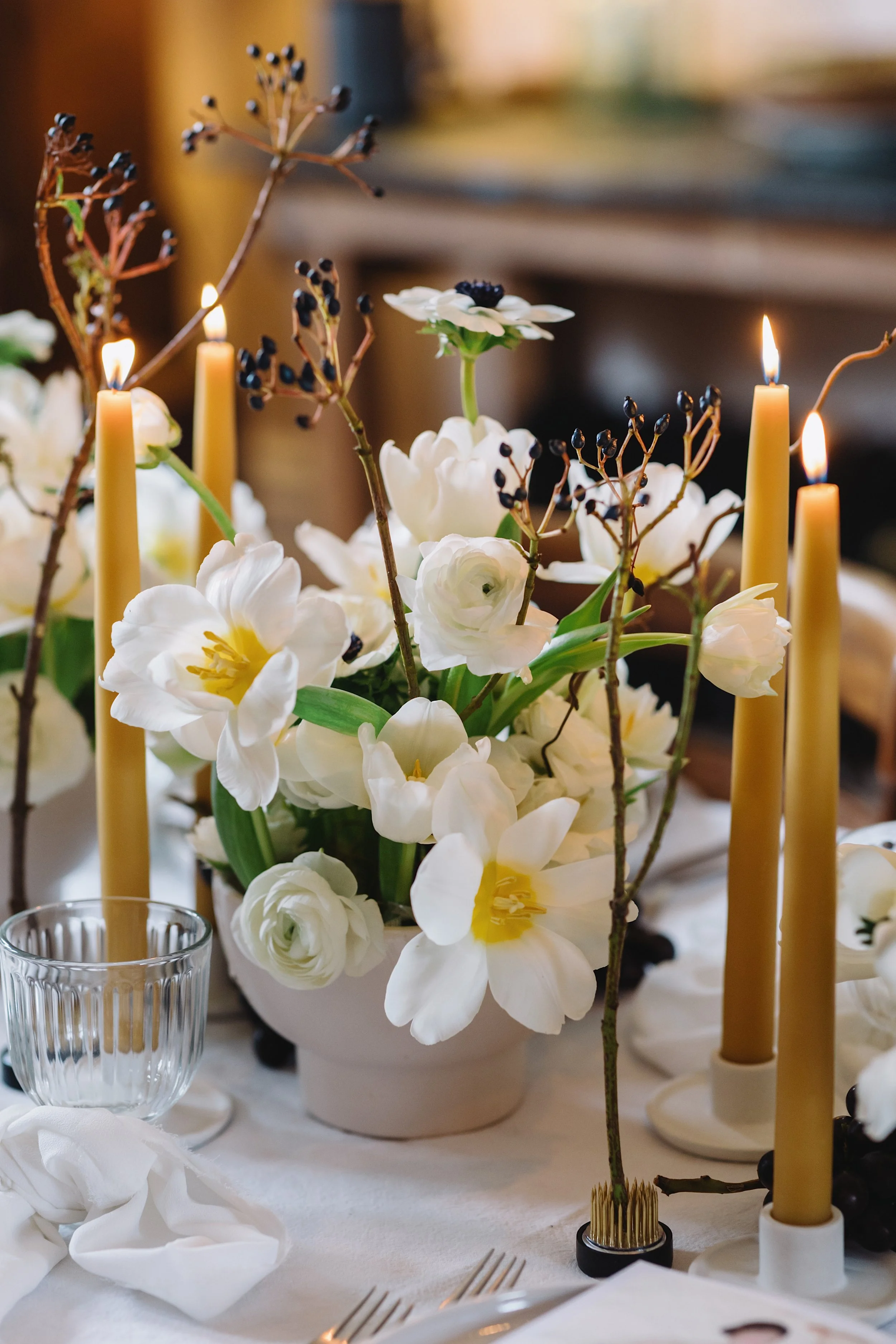 white-wedding-floral-styling-details.jpg