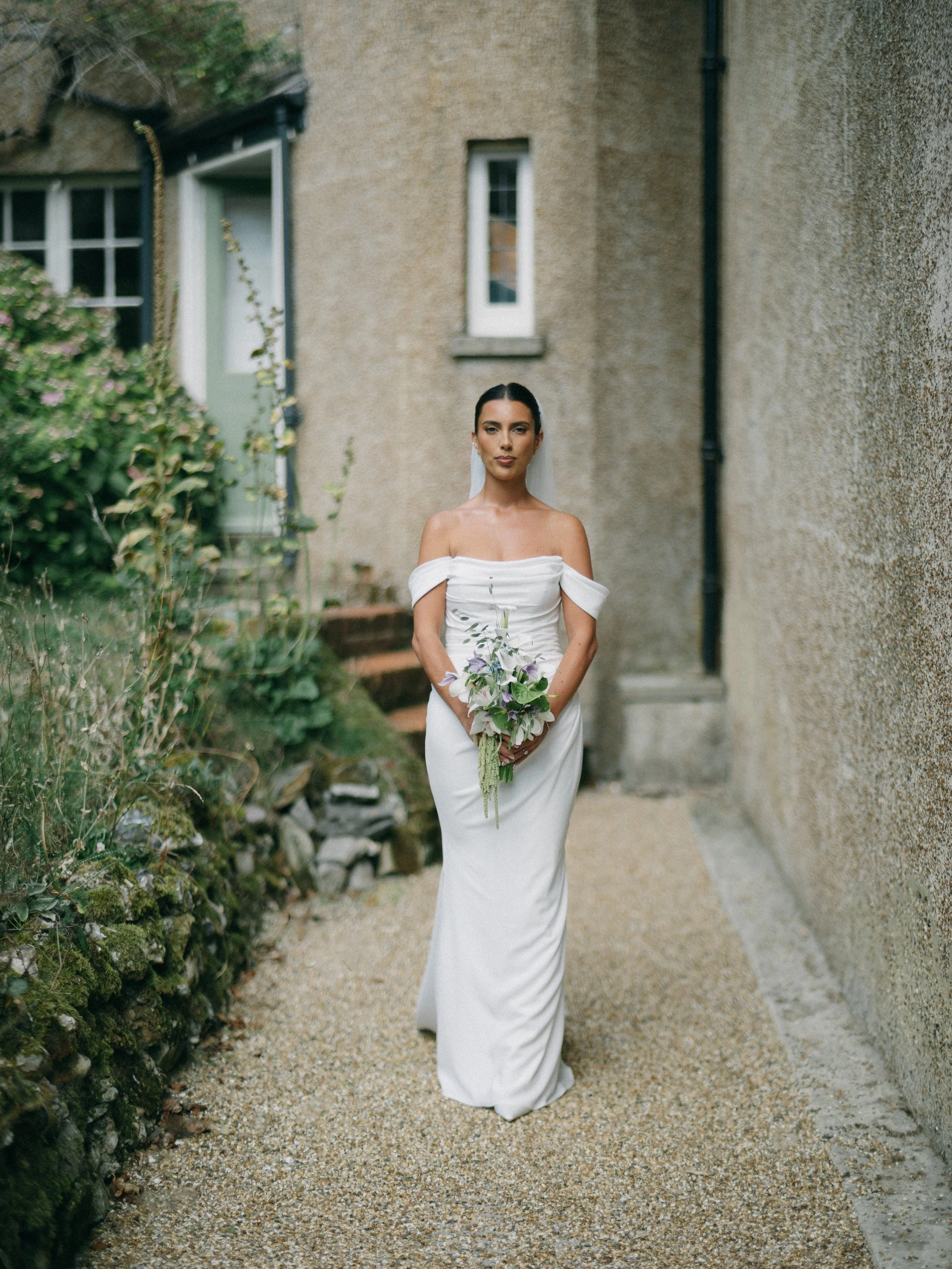 bridal-bouquet-ripple-court-estate-kent.jpeg