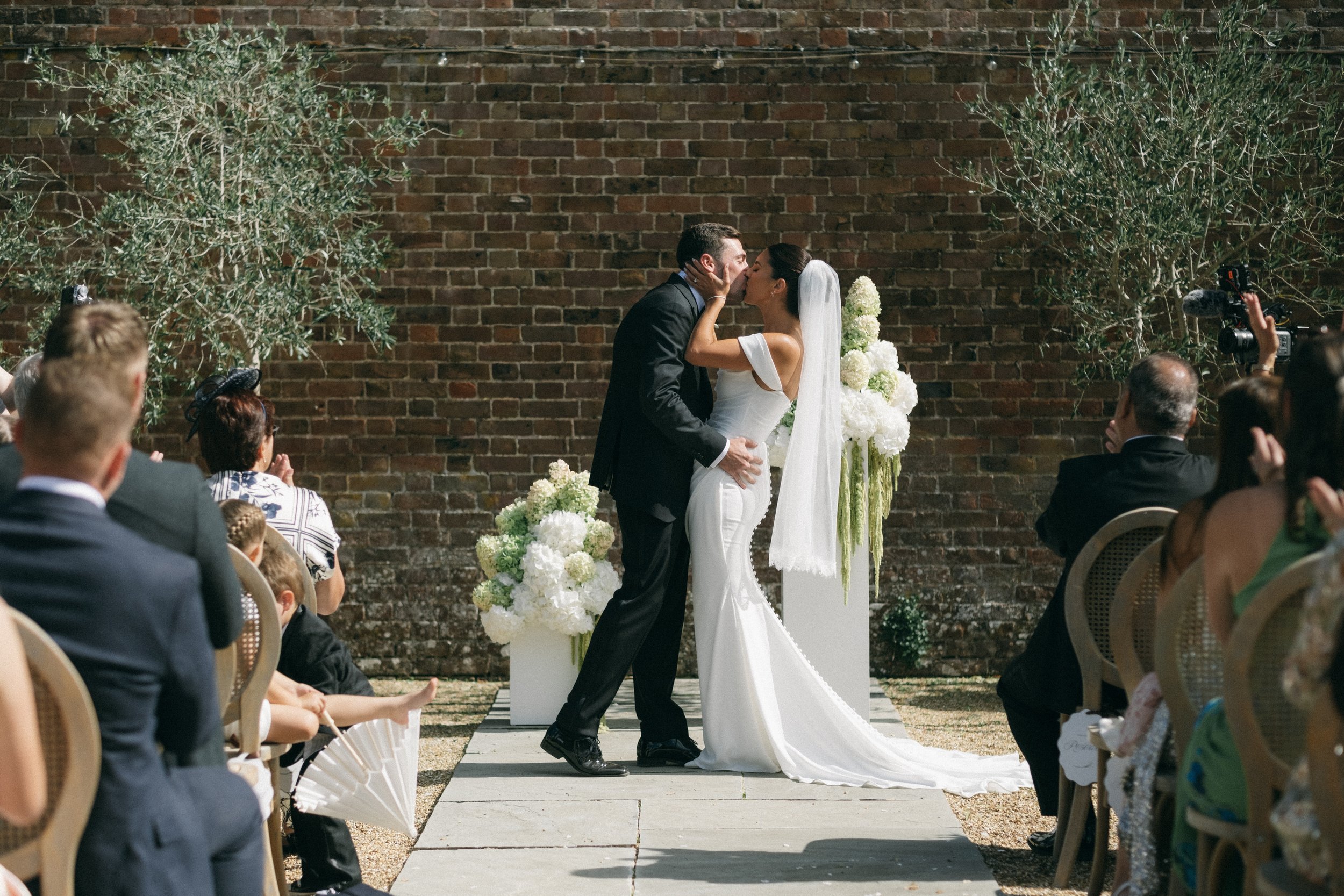 elegant-outdoor-wedding-ceremony-guests.jpeg