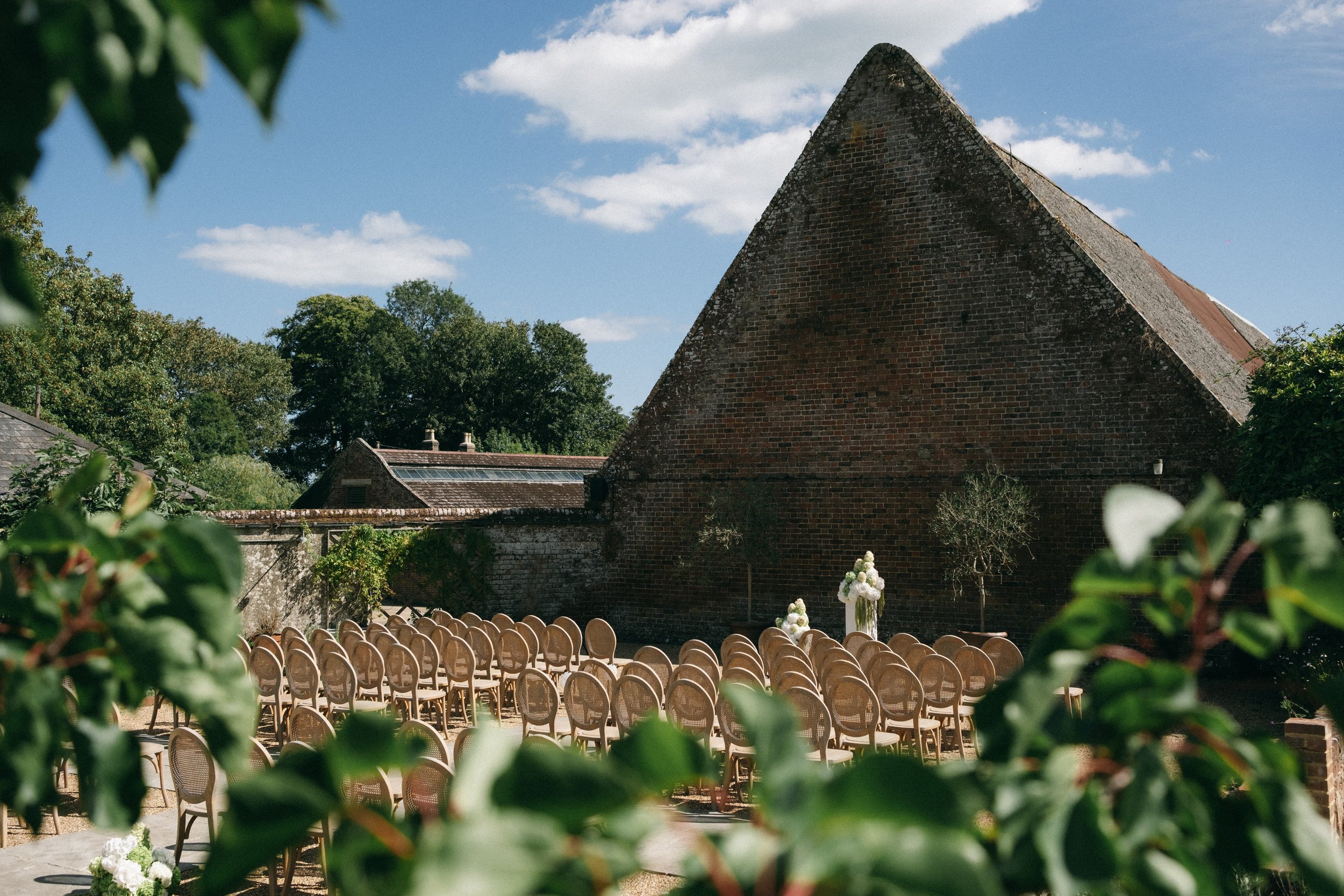 ripple-court-estate-outdoor-wedding-ceremony.jpeg