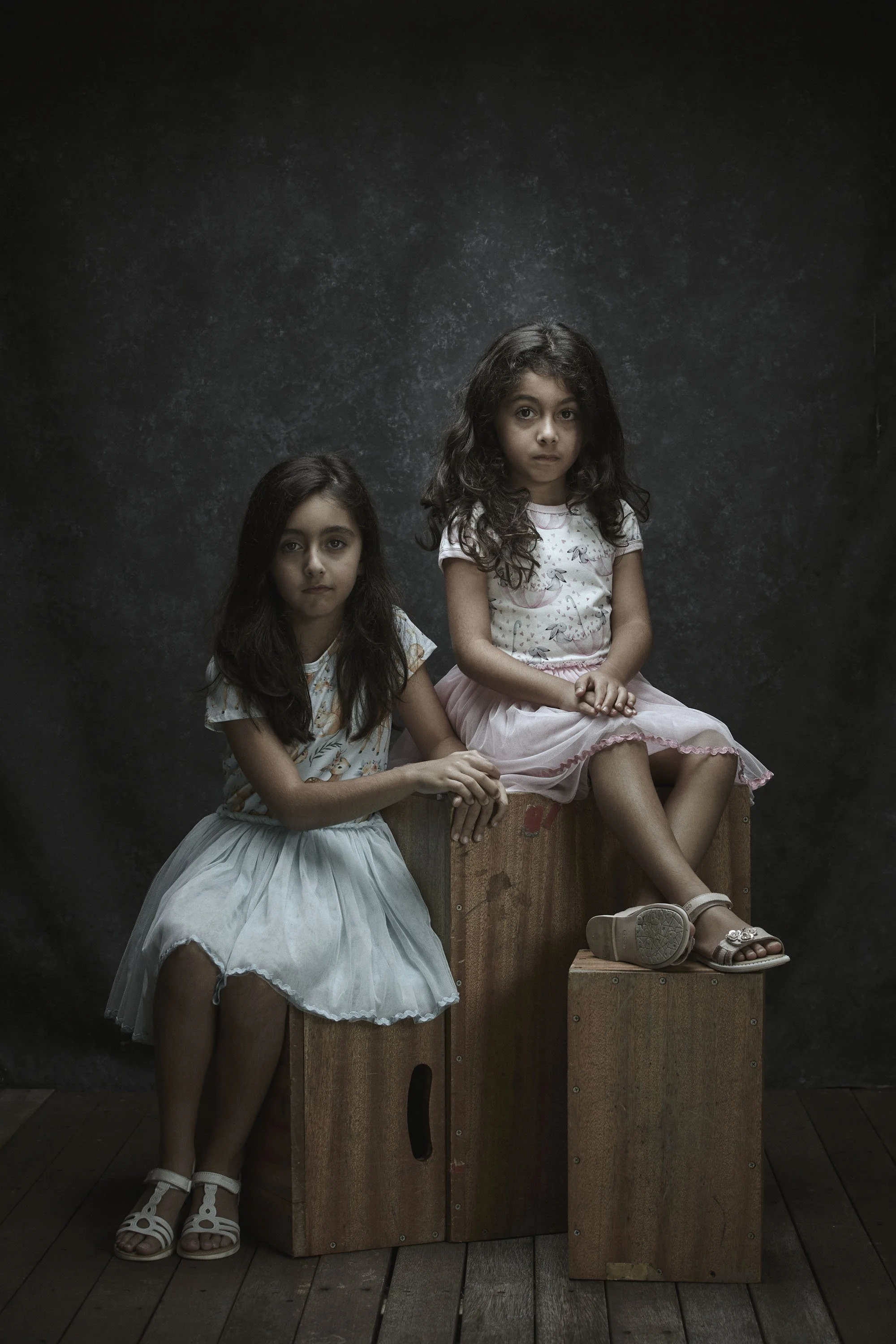 amirnaser-photography-family-portrait-1 2.jpg