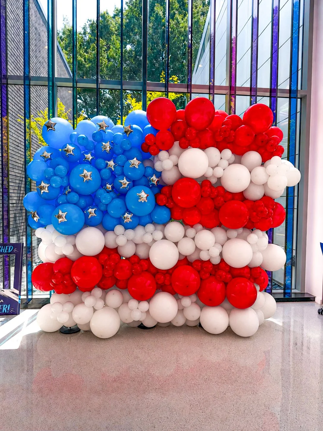 american flag balloon wall