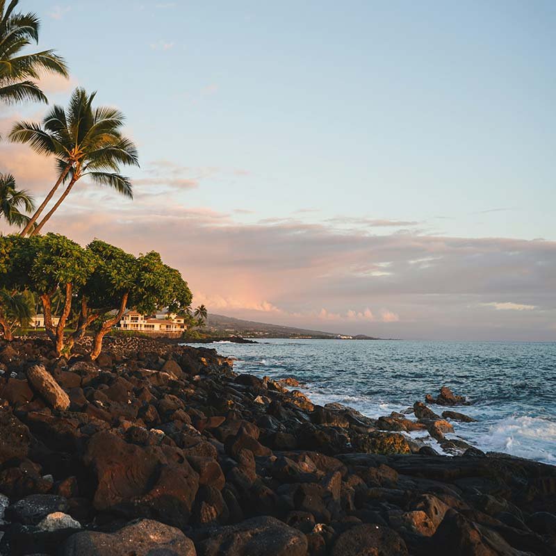 old-hilo-bay-by-mike-tana.jpg