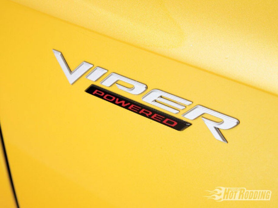 0902phr_03_z-1970_dodge_challenger-viper.jpg