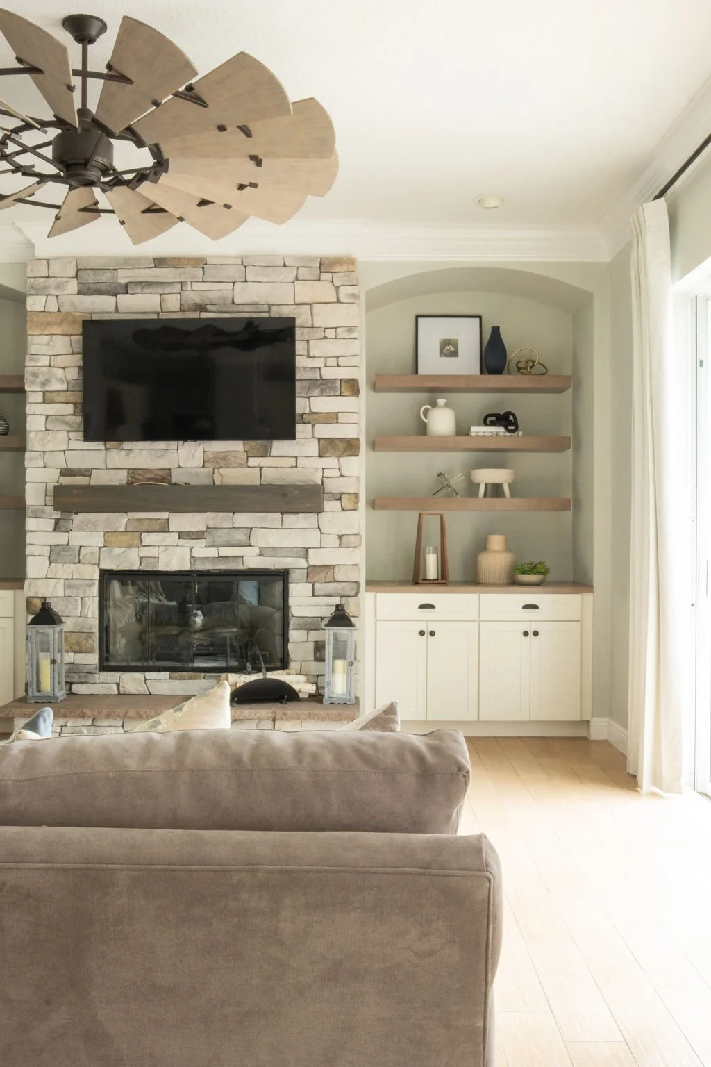 15-web-or-mls-8803 Crosswood Ct Final-15.jpg