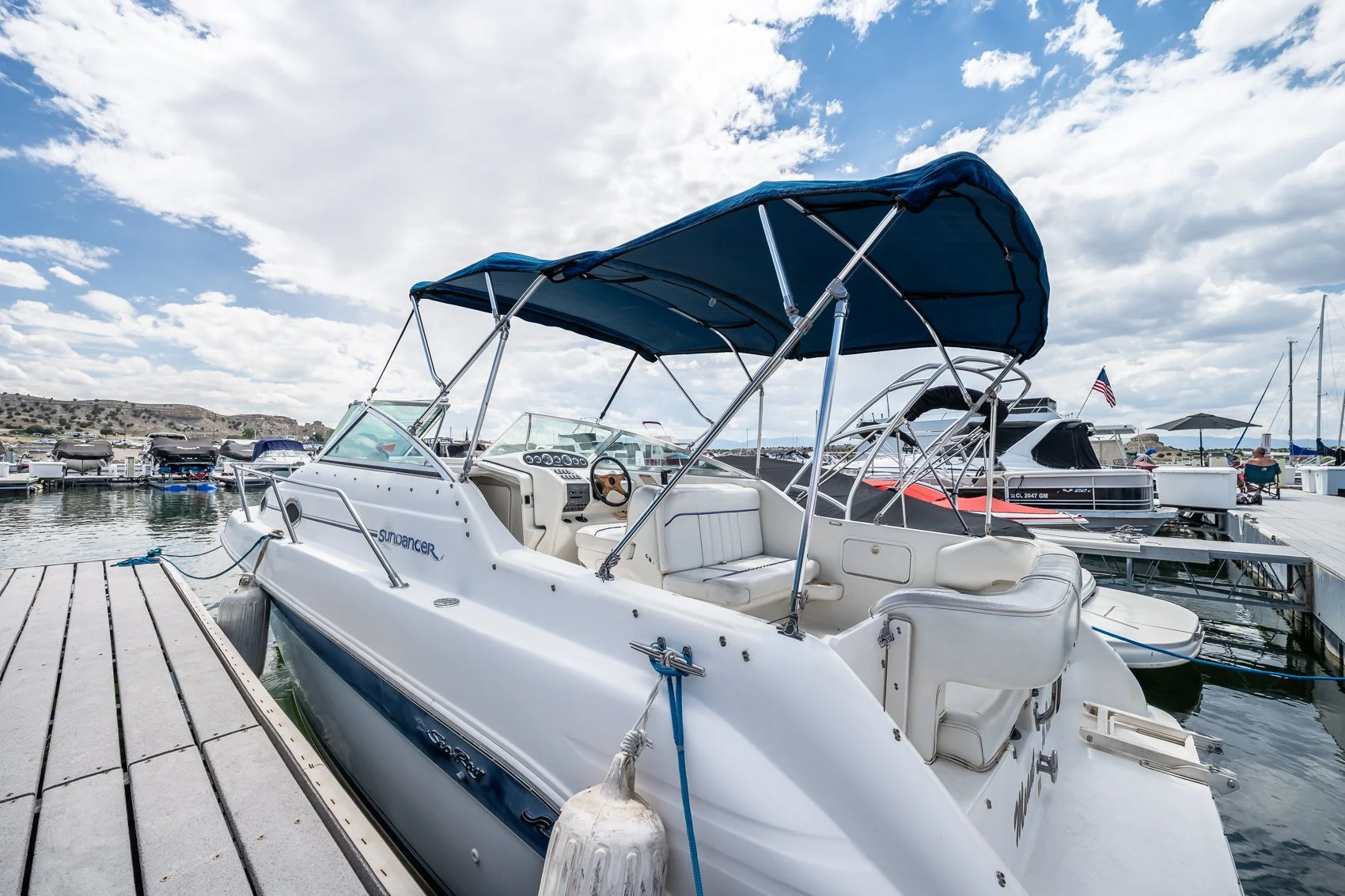 1995 Sea Ray 250 Sundancer - Slip Included