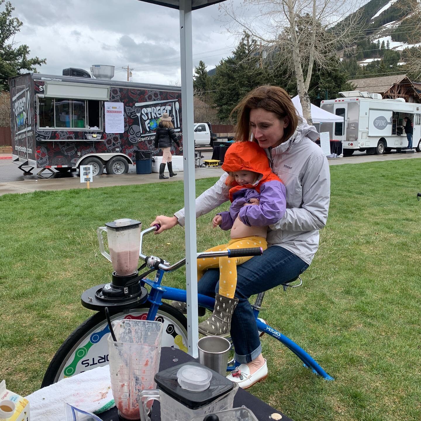 2 day countdown to EcoFair 2023! 💚💚

We will be back at the fair this year, and we couldn&rsquo;t be more excited to see you there! 

We&rsquo;ll have the *crowd favorite* smoothie bike churning up delicious rescued drinks, as well as a brand new g