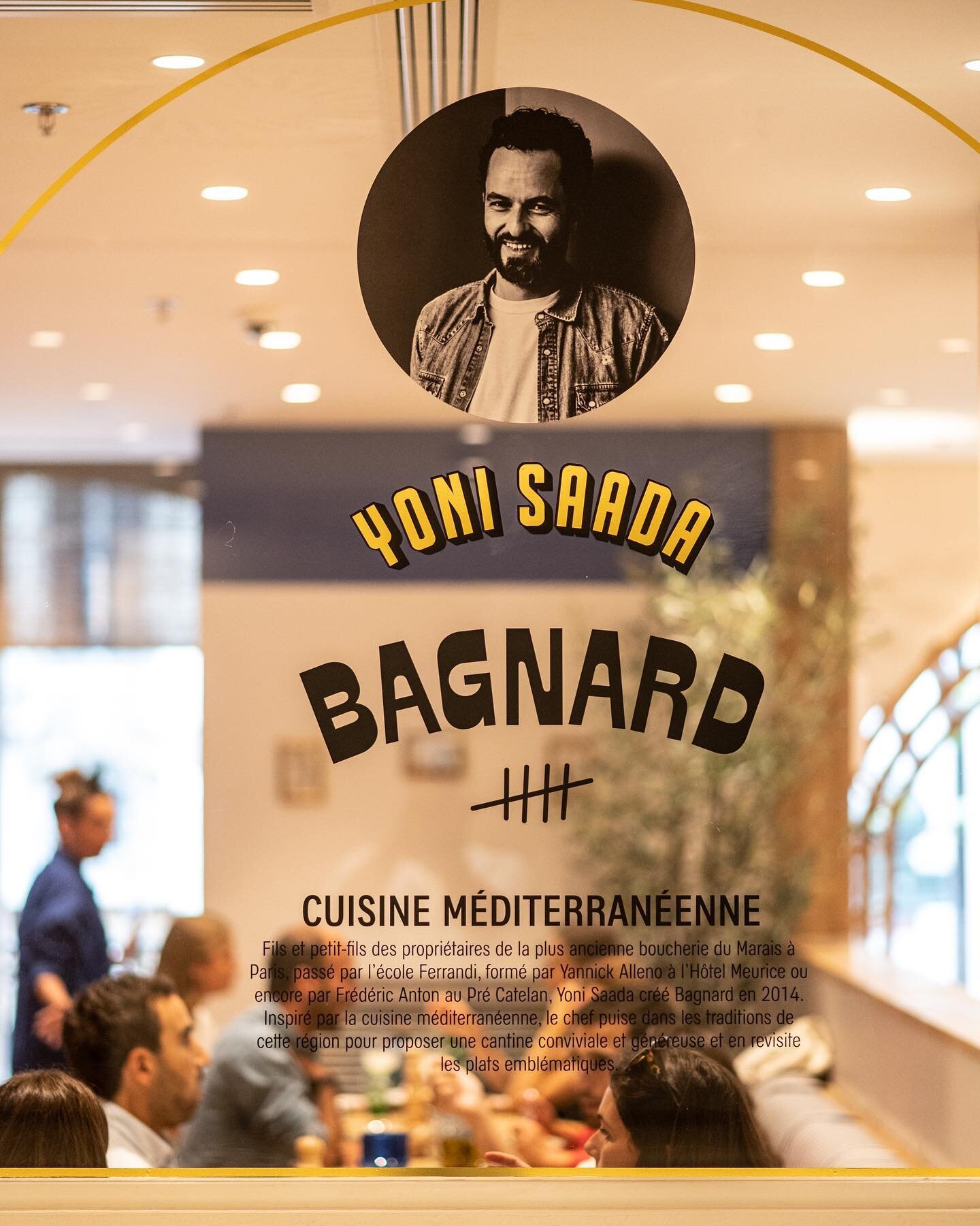 Coucou @bagnardparis aux @galerieslafayette ✌🏼
.
Tellement fi&egrave;re de continuer l&rsquo;aventure que l&rsquo;on a d&eacute;marr&eacute;e il y a 9 ans avec @yonisaada et cette nouvelle ouverture dans ce lieu parisien mythique 💙 
Quel kiff de pa