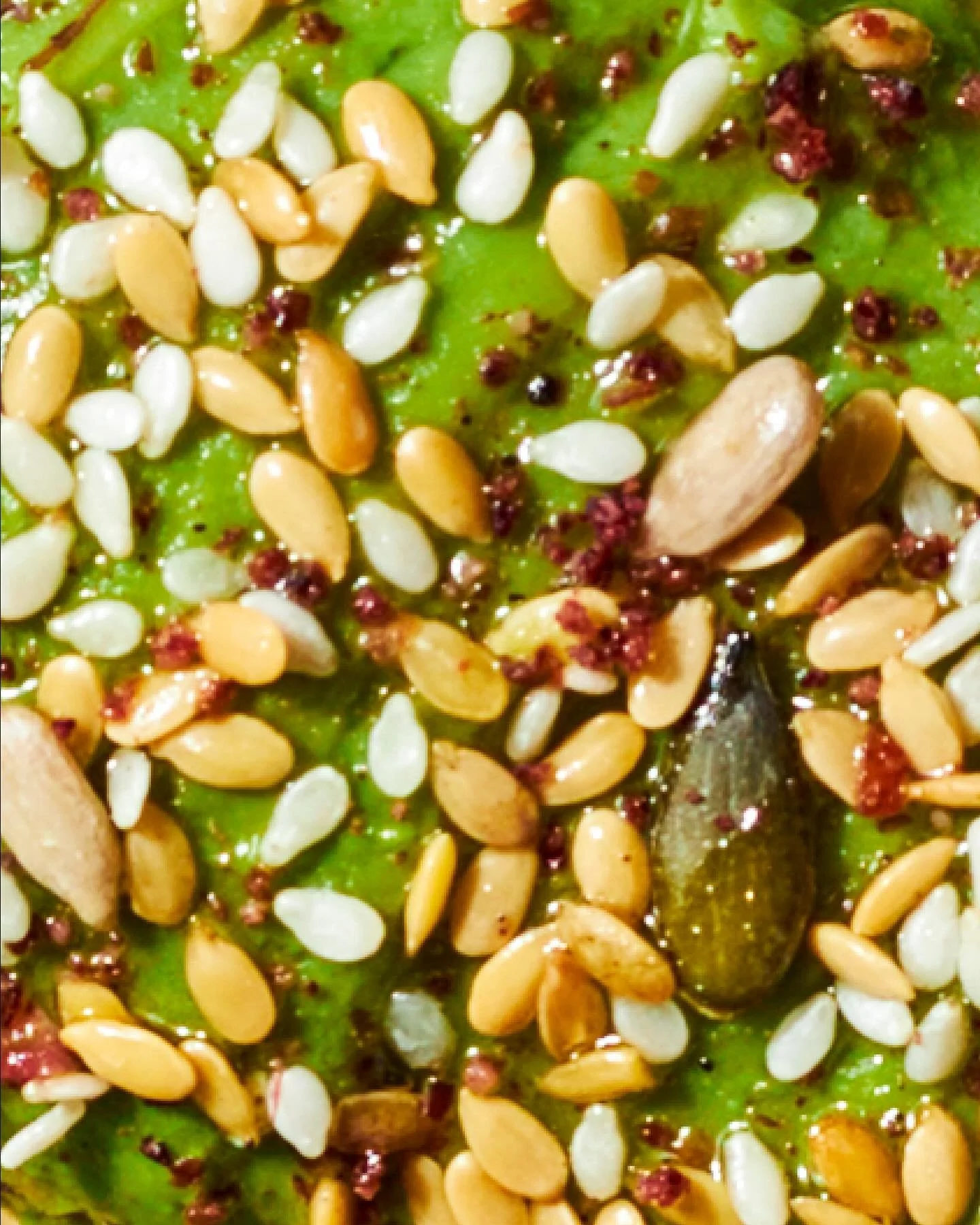 Devine ce que le chef pr&eacute;pare&hellip; Les commentaires les plus fous gagnent. (On adore les id&eacute;es dangereusement d&eacute;licieuses)

#guessthedish 
#chefmystery 
#creativecuisine 
#foodplay