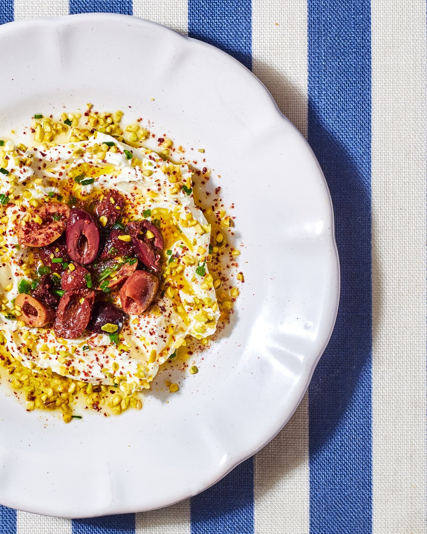 Cr&eacute;meux, frais, addictif : la recette secr&egrave;te du Chef @yonisaada 
 #BagnardParis #Labneh #Mezze #AperoParis #CuisineMediterraneenne