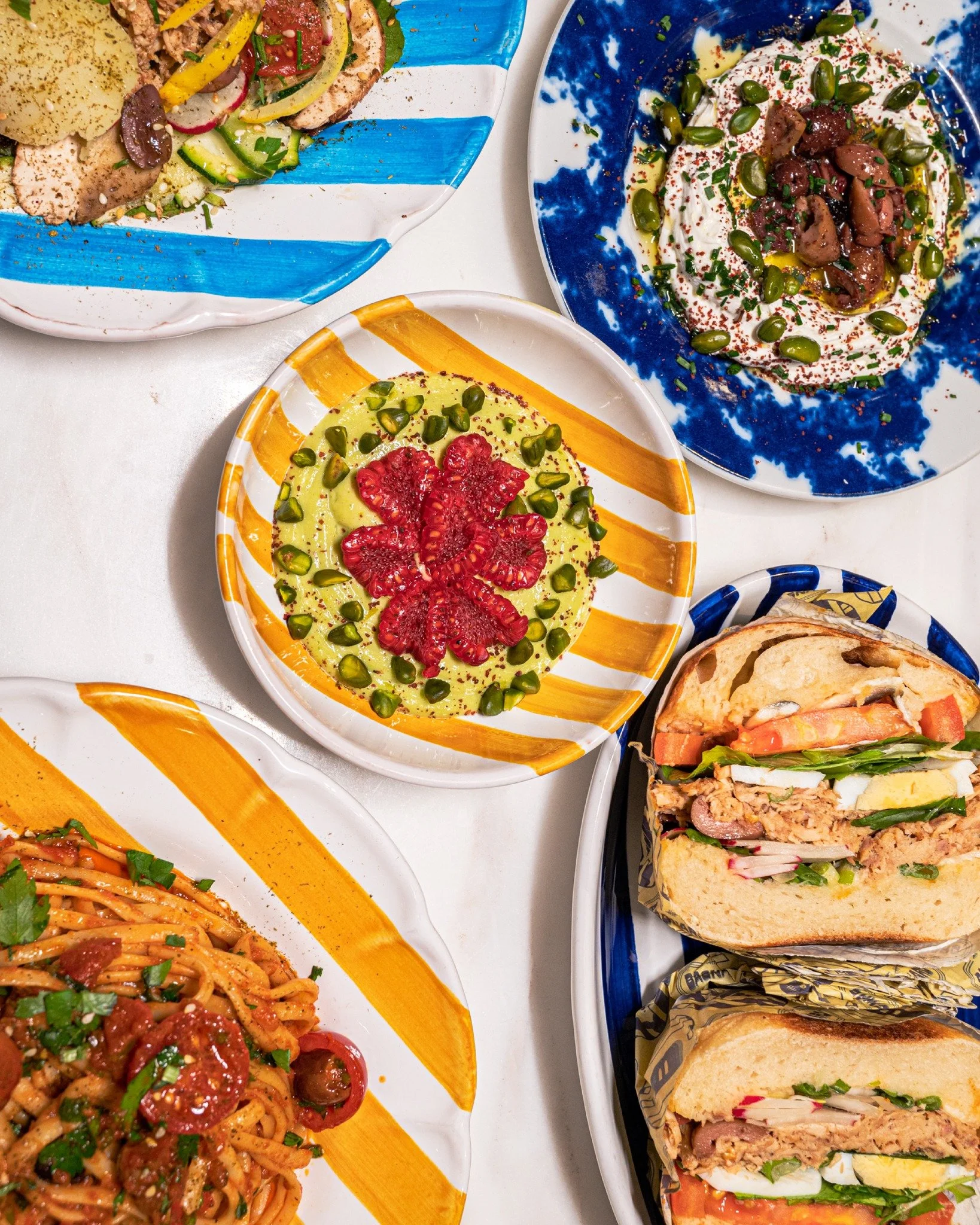 Kemia Party
Venez faire la f&ecirc;te

#tablepleine #foodsharing #toomuchIsneverenough #bagnardmoment