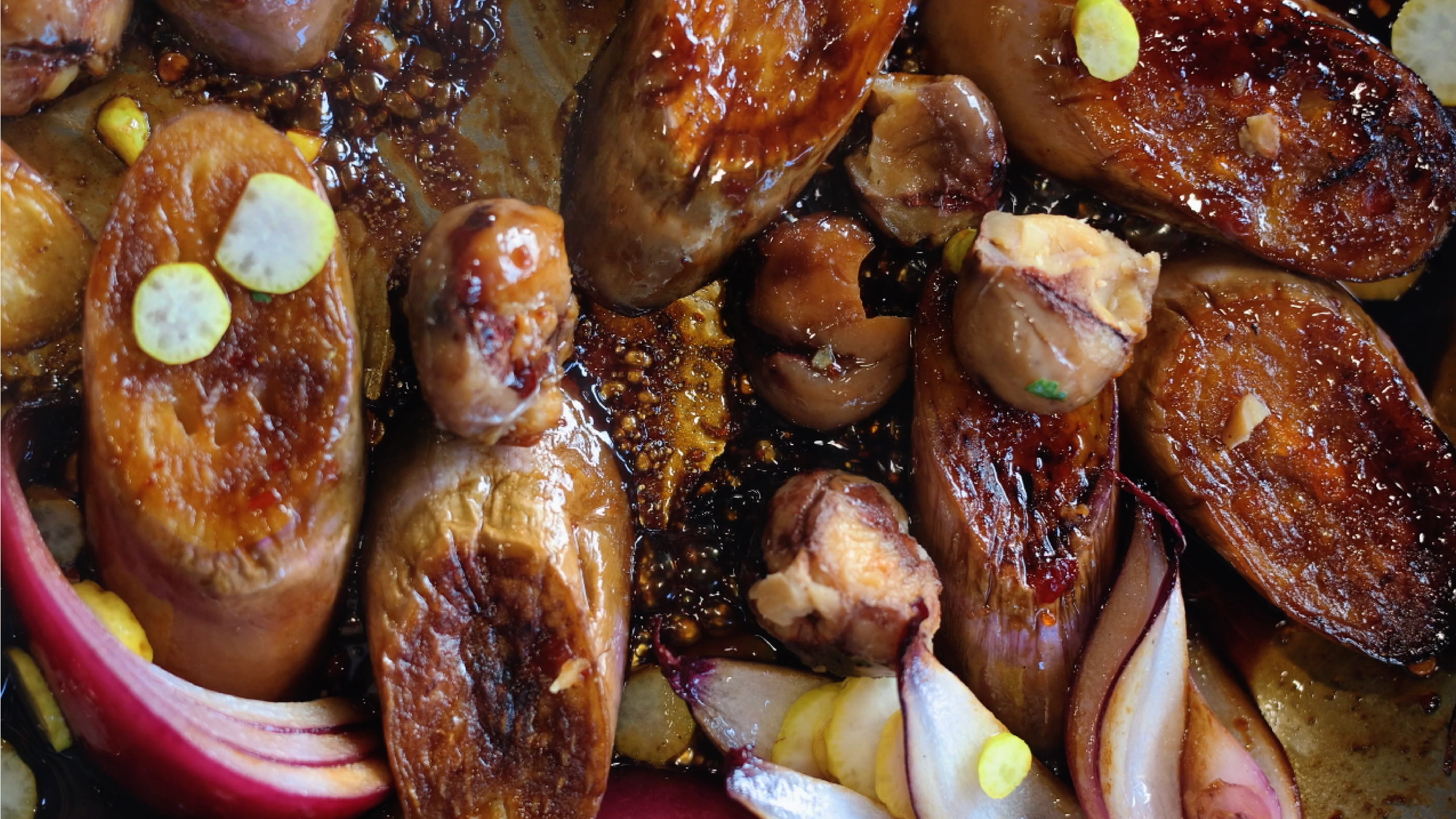 AUBERGINES LAQUÉES/MIEL D’HARISSA «HABIBI »