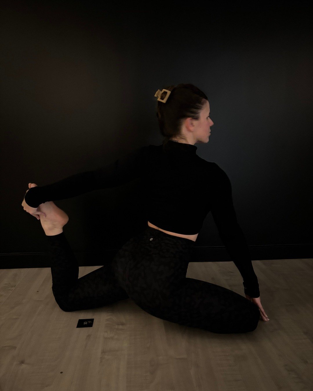 As we move towards the end of the year, we remind you to treat yourself with the tenderness &amp; warmth that winter asks for. ❄️🔥

Come in for class, move your body, and rest when you need. ✨

#karmayoga #sfyoga #yoga #pilates #matpilates #weights 