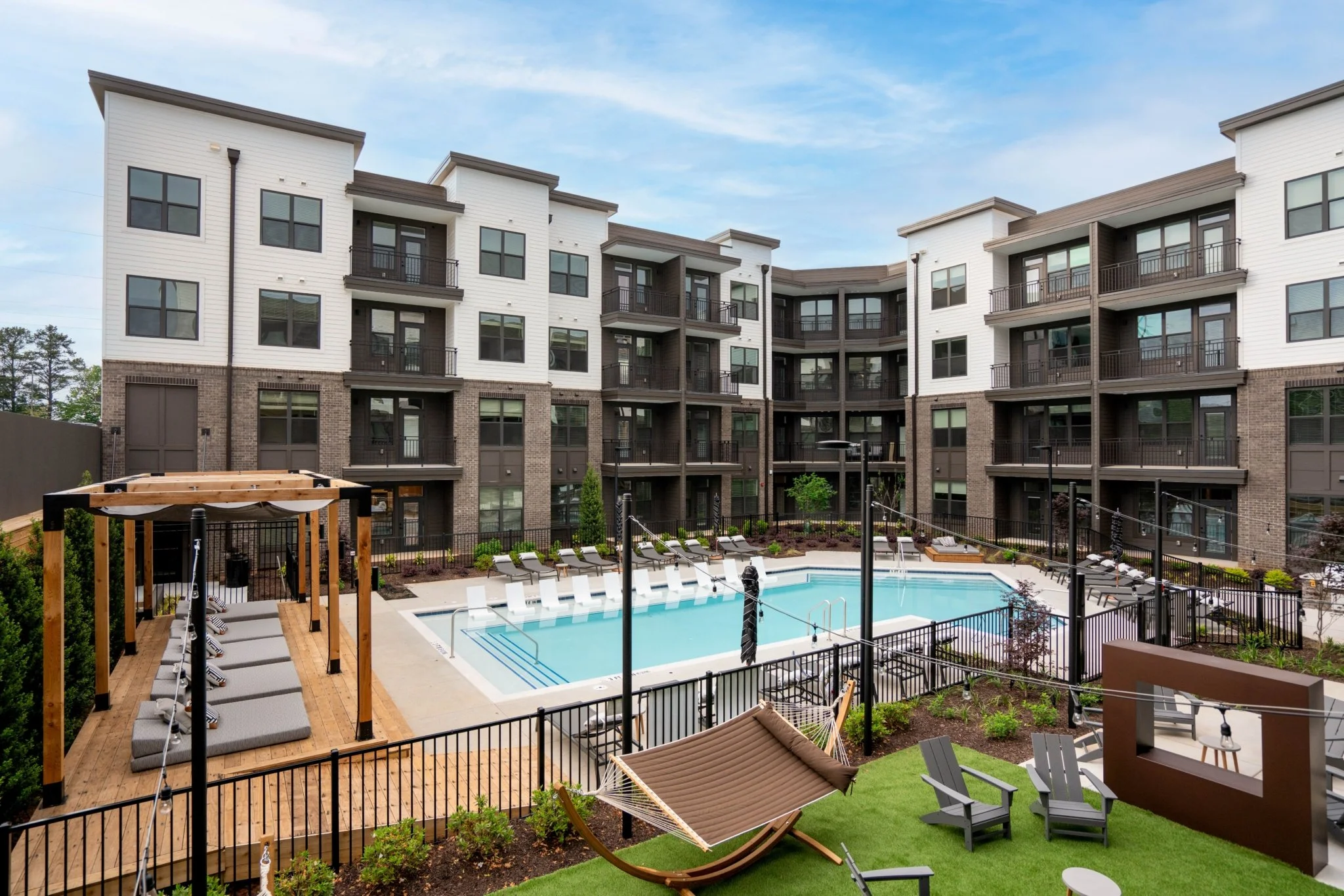Harlow-Photo-2-scaled.jpg