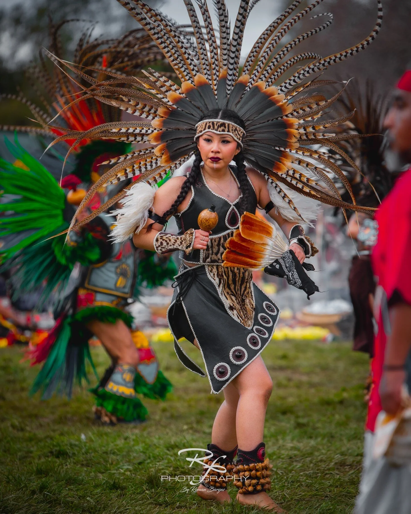 I don't know that I can stop! Or that I want to! #azteca #mexicanculture #cultura #danza #mexicanewyear #bayarea #sanjose #warrior #womenshistorymonth #colorpop #godox #adobephotoshop