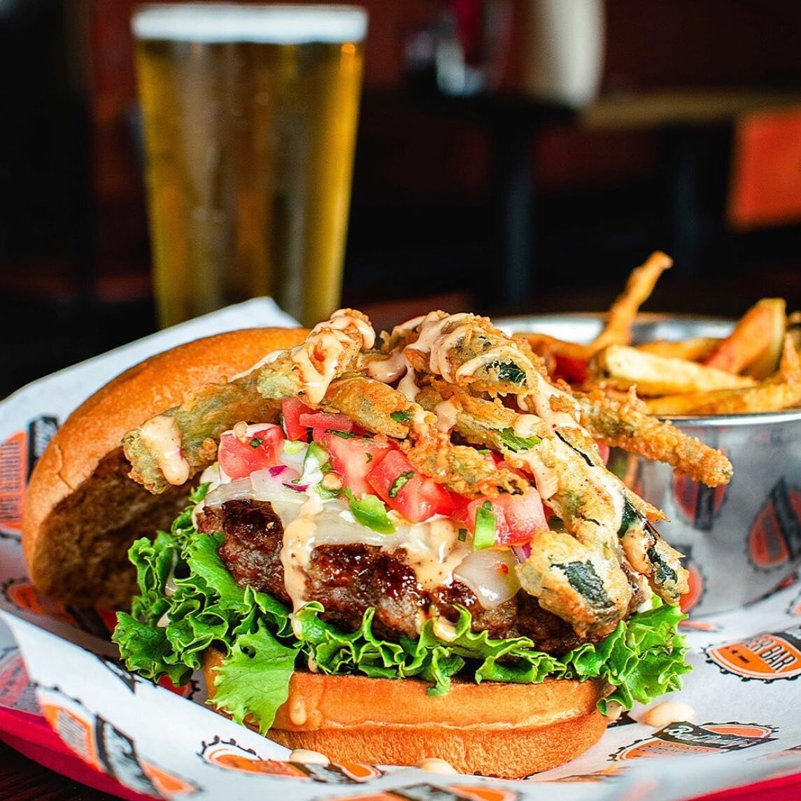 🍔In the mood for something spicy? 

Head over to @baddaddysburger and try their new El Poblano Loco: angus patty with pepper jack cheese, pico de gallo, fried poblano peppers, topped with chipotle ranch drizzle! #shopfoothills