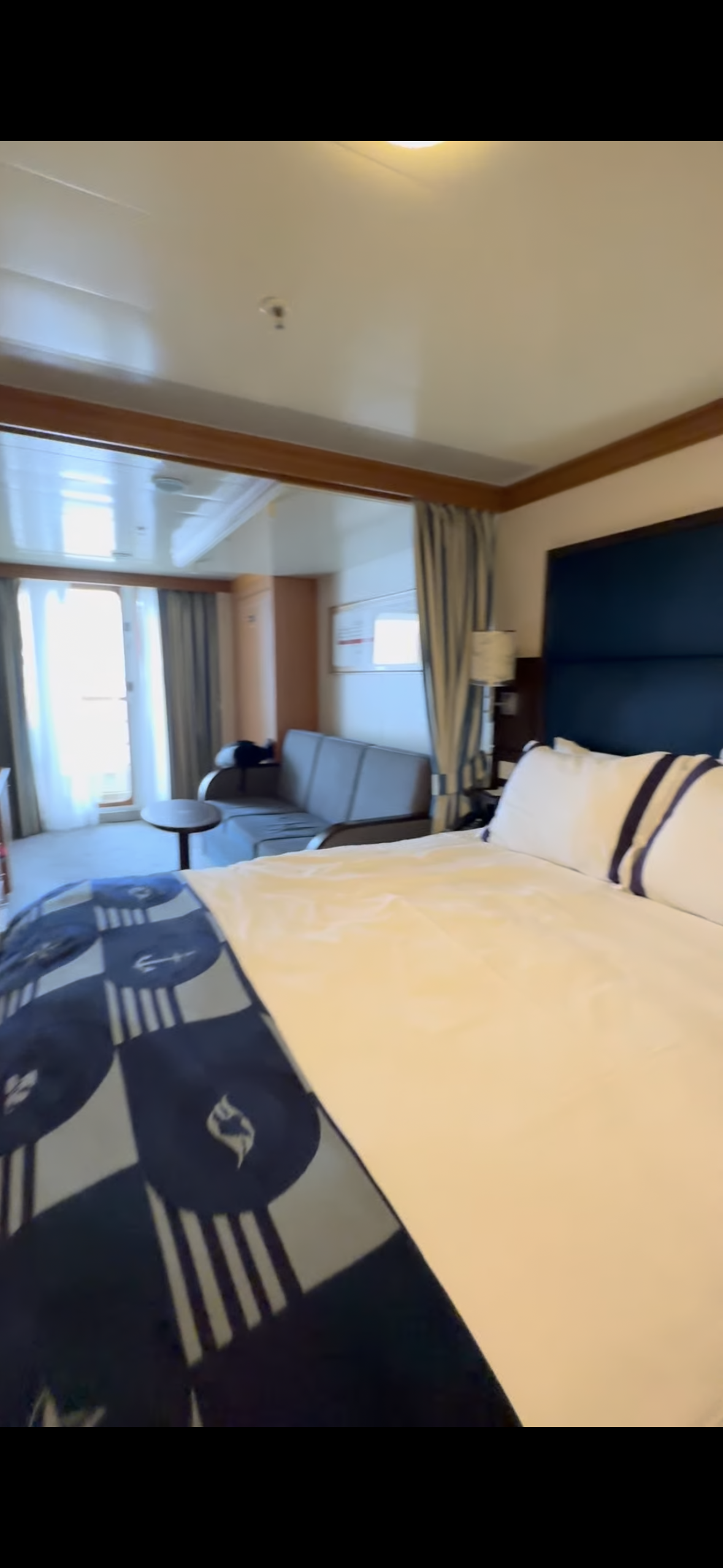 dcl magic stateroom.PNG