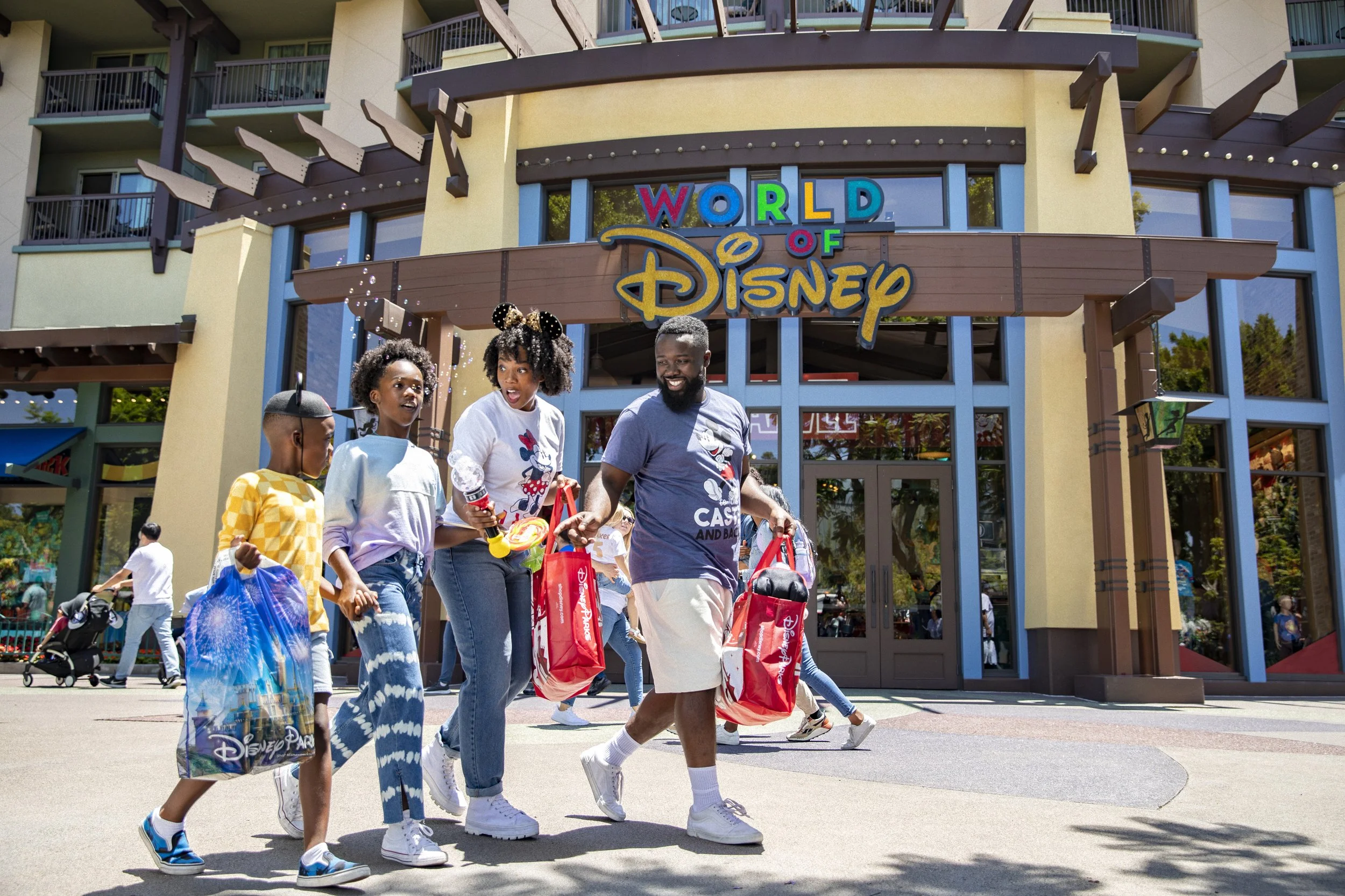 How Walkable Disneyland Resort Really Is