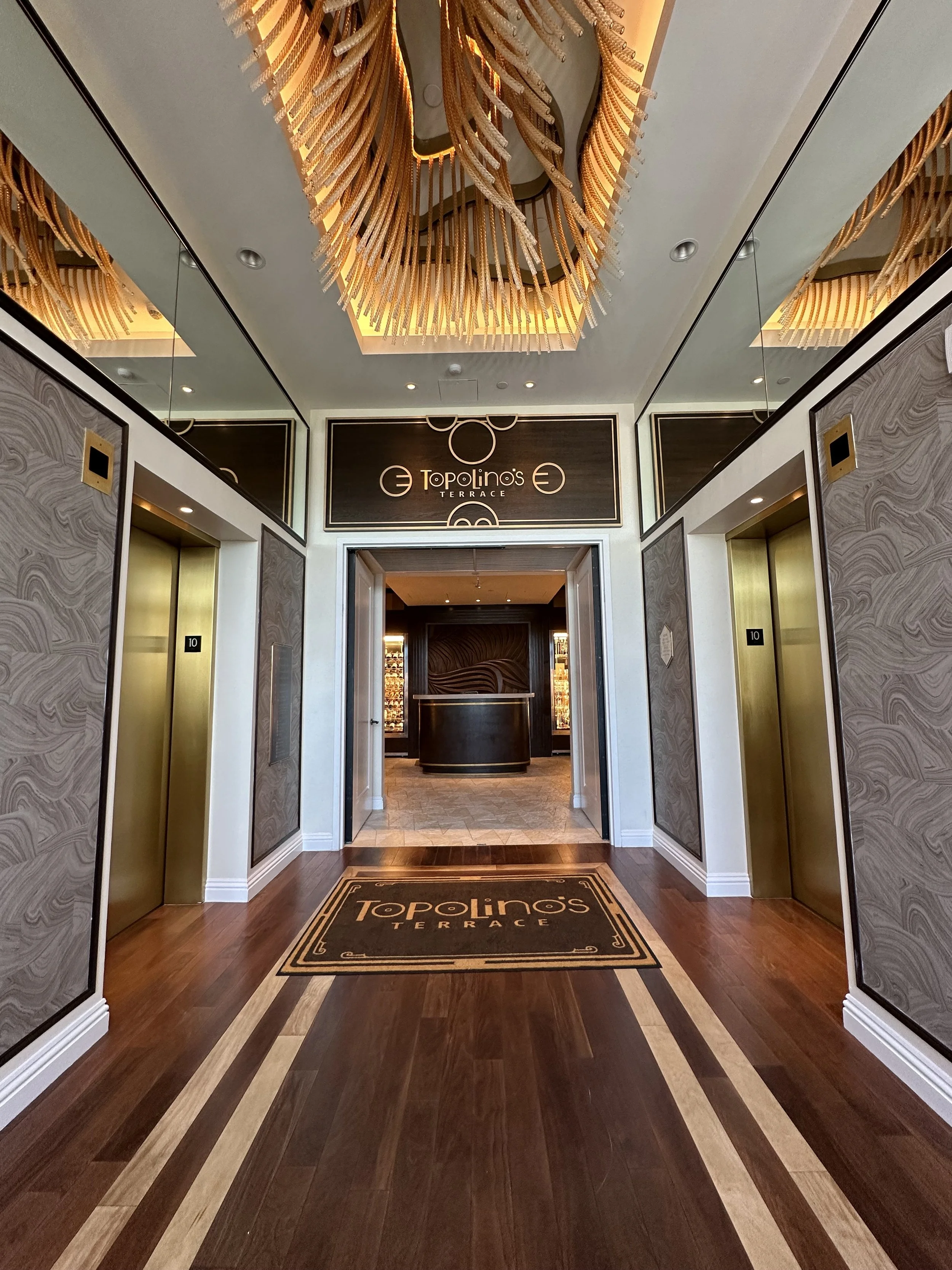 Topolino Entrance chandelier