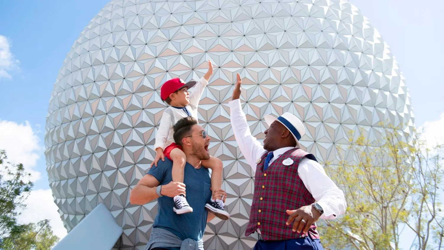 Private VIP tour guide with a family at EPCOT