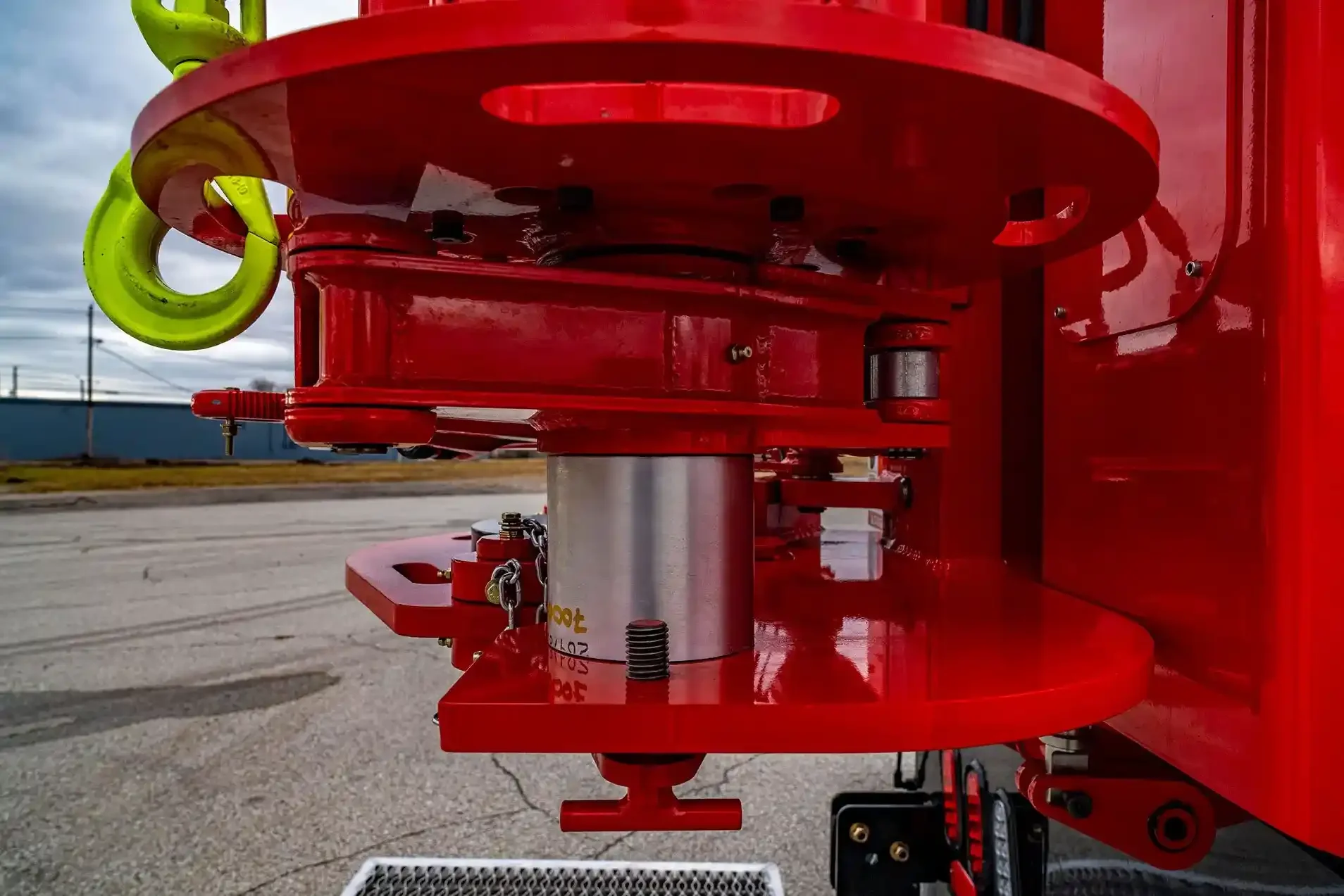 The Versa-Drill V-12 drilling rig allows for accurate hole placement and depth control, ensuring precise drilling results.