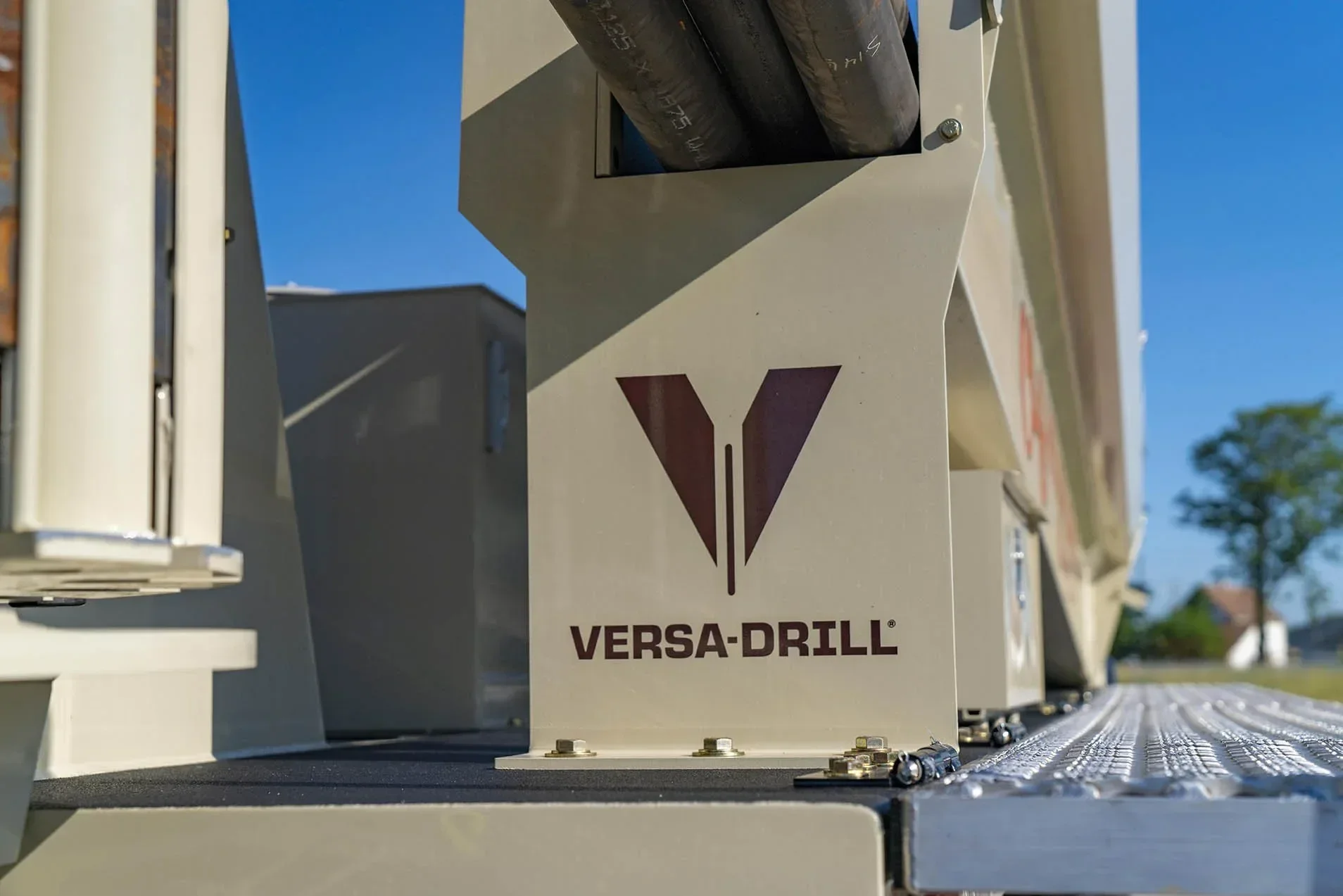 The V140X drilling rig requires minimal maintenance and has long-lasting components.