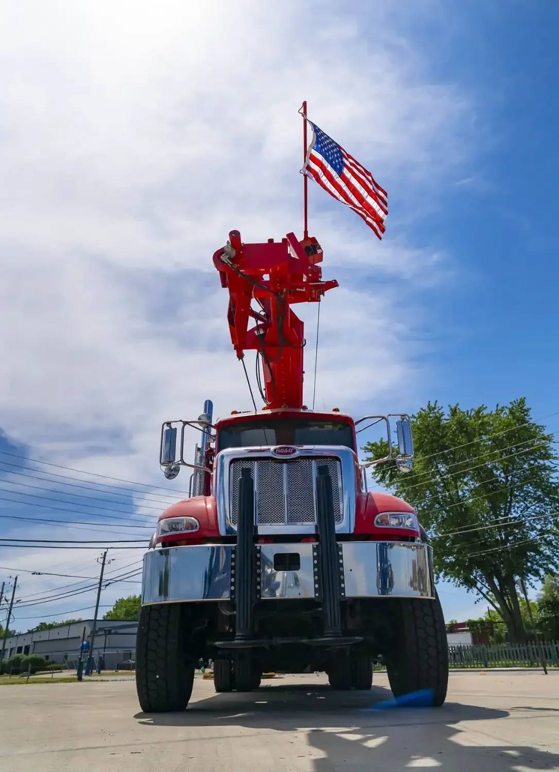 The V-140X drilling rig ensures accurate hole placement and depth control with precise drilling.