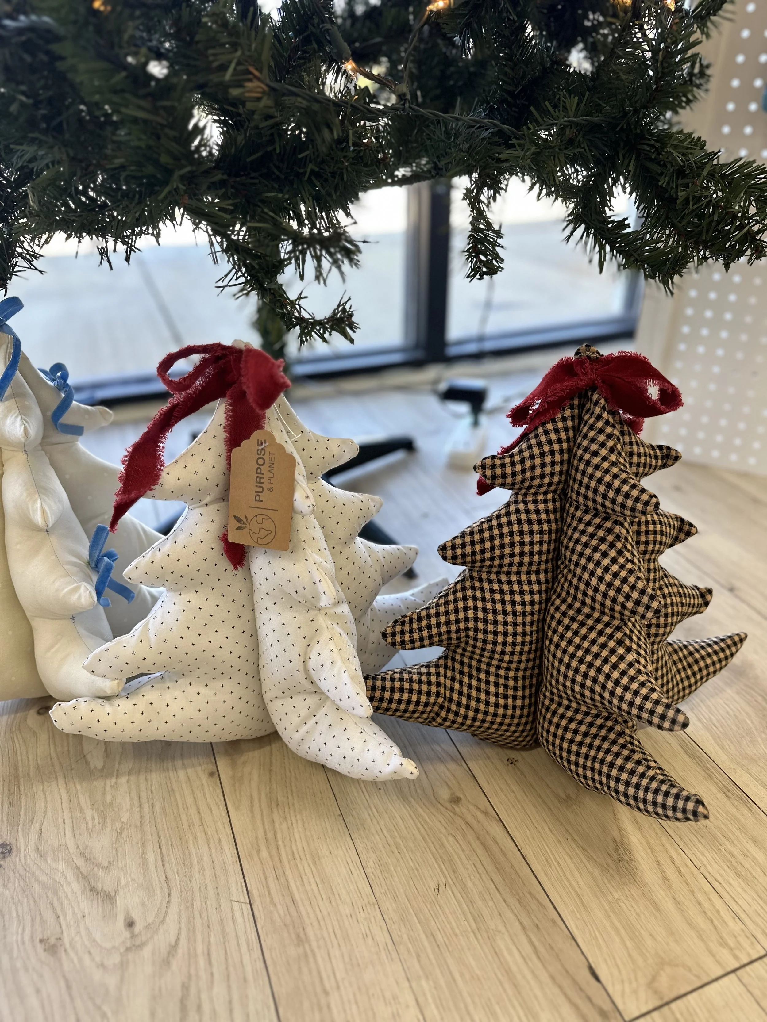 Chirstmas tree pillow 2.jpg