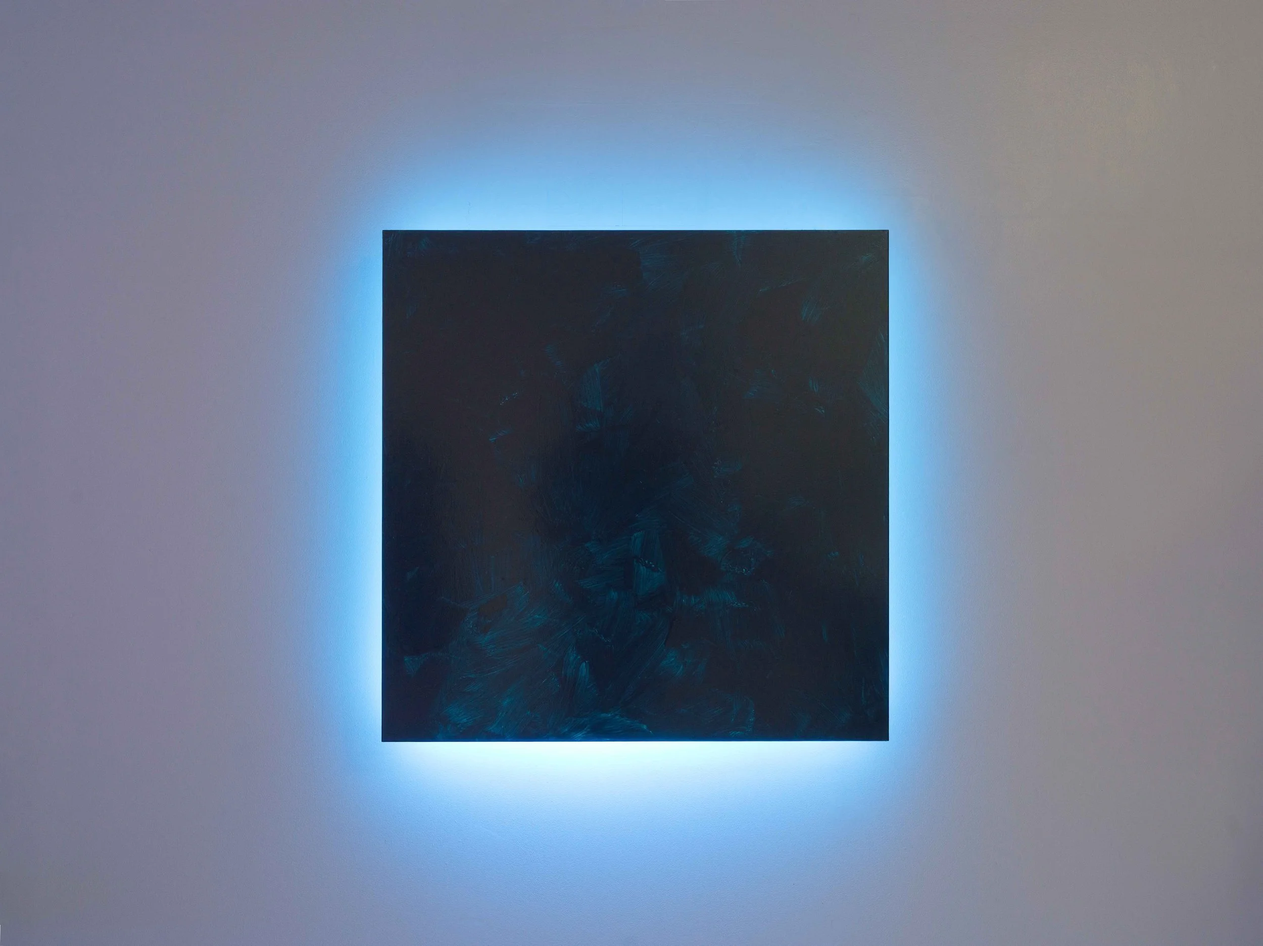 Stephen Antonakos
Tell No One, 2001
Blue paint on Versacel, blue neon
36 x 36 x 5 in
91.5 x 91.5 x 12.5 cm
