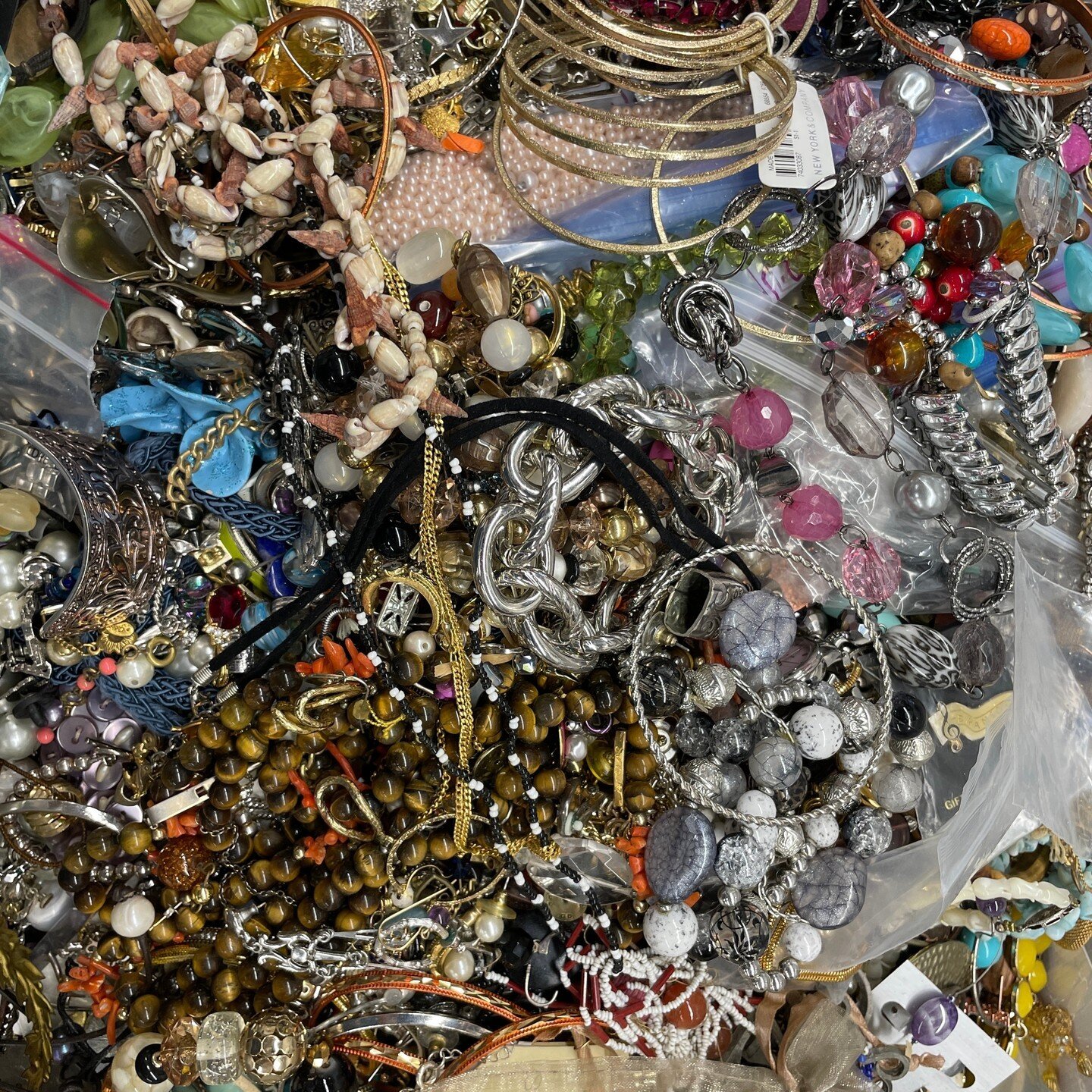 It's about to get RADICAL! Come to our full-day event on Sunday, Oct 29th and learn about the Radical Jewelry Makeover - Make some new jewelry using old jewelry! Try out some mindful yoga to energize your heart chakra! Meet our visiting PlySpace Resi