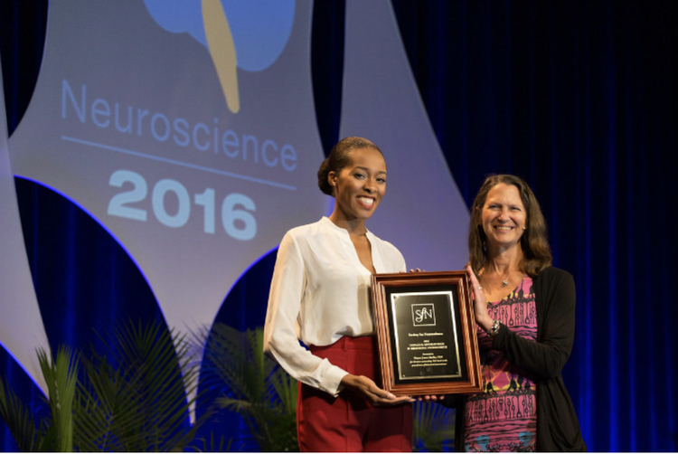 Bianca Jones Marlin receiving the Donald Lindsley Prize