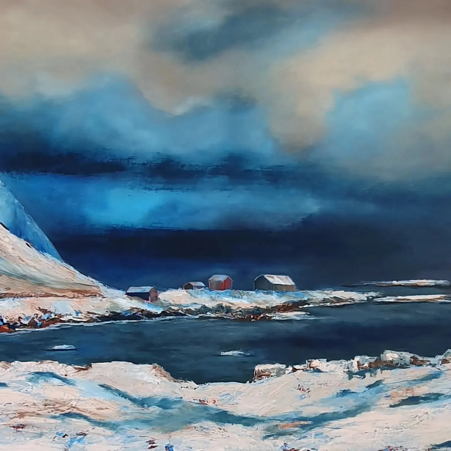Ferdig bilde, godkjent malt etter foto av Gunnar Strand. Motiv fra Lofoten. 
Str 60 cm x 80 cm 
Ta kontakt ved interesse.