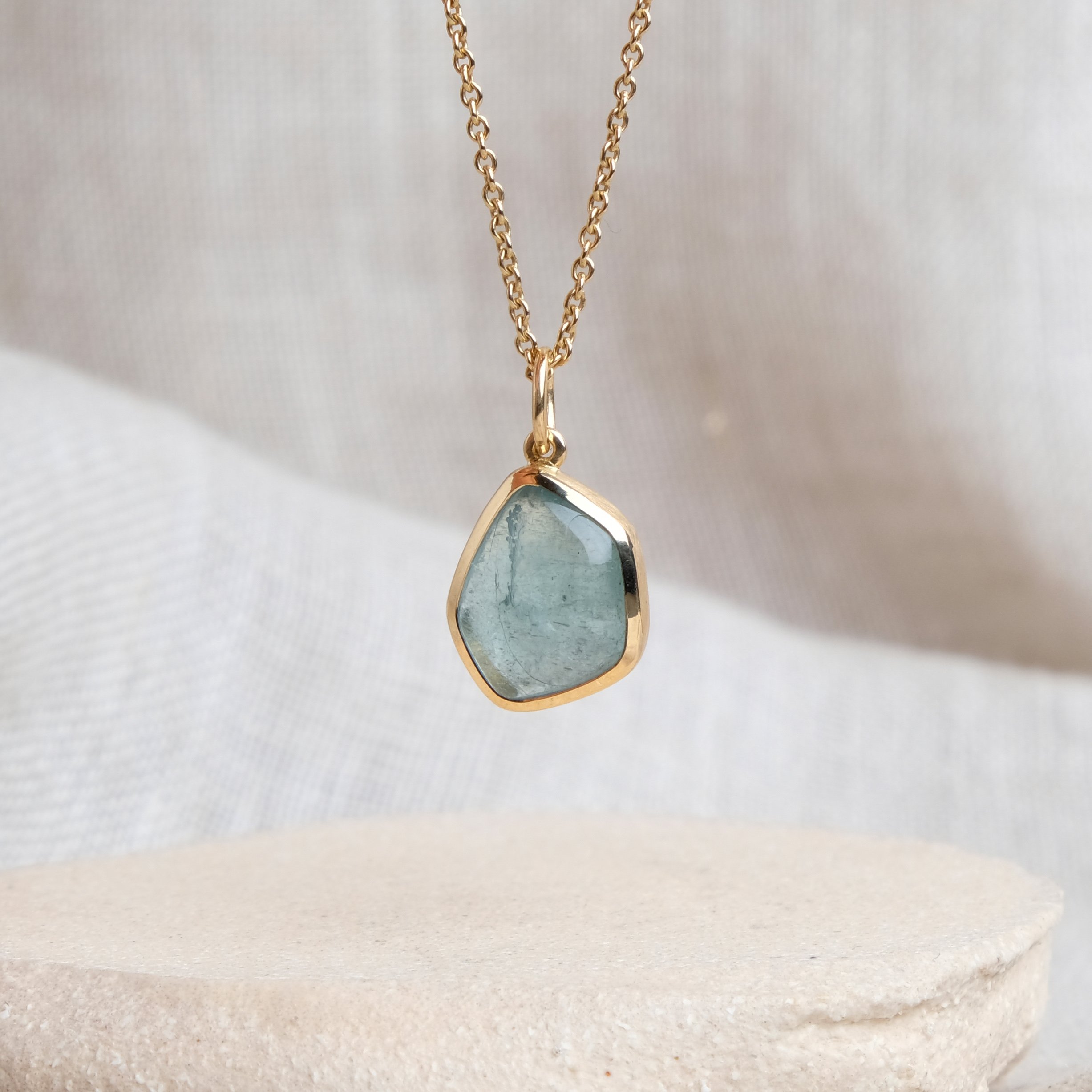 Inclusions Aquamarine Maura Bernasconi.jpg
