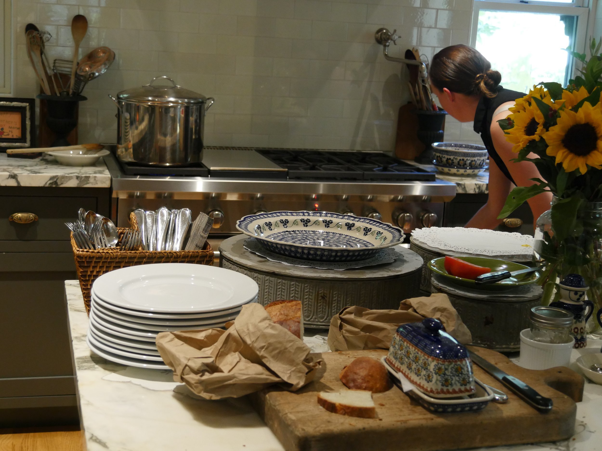 Kitchen_Table_Breakfast_Chef.jpeg