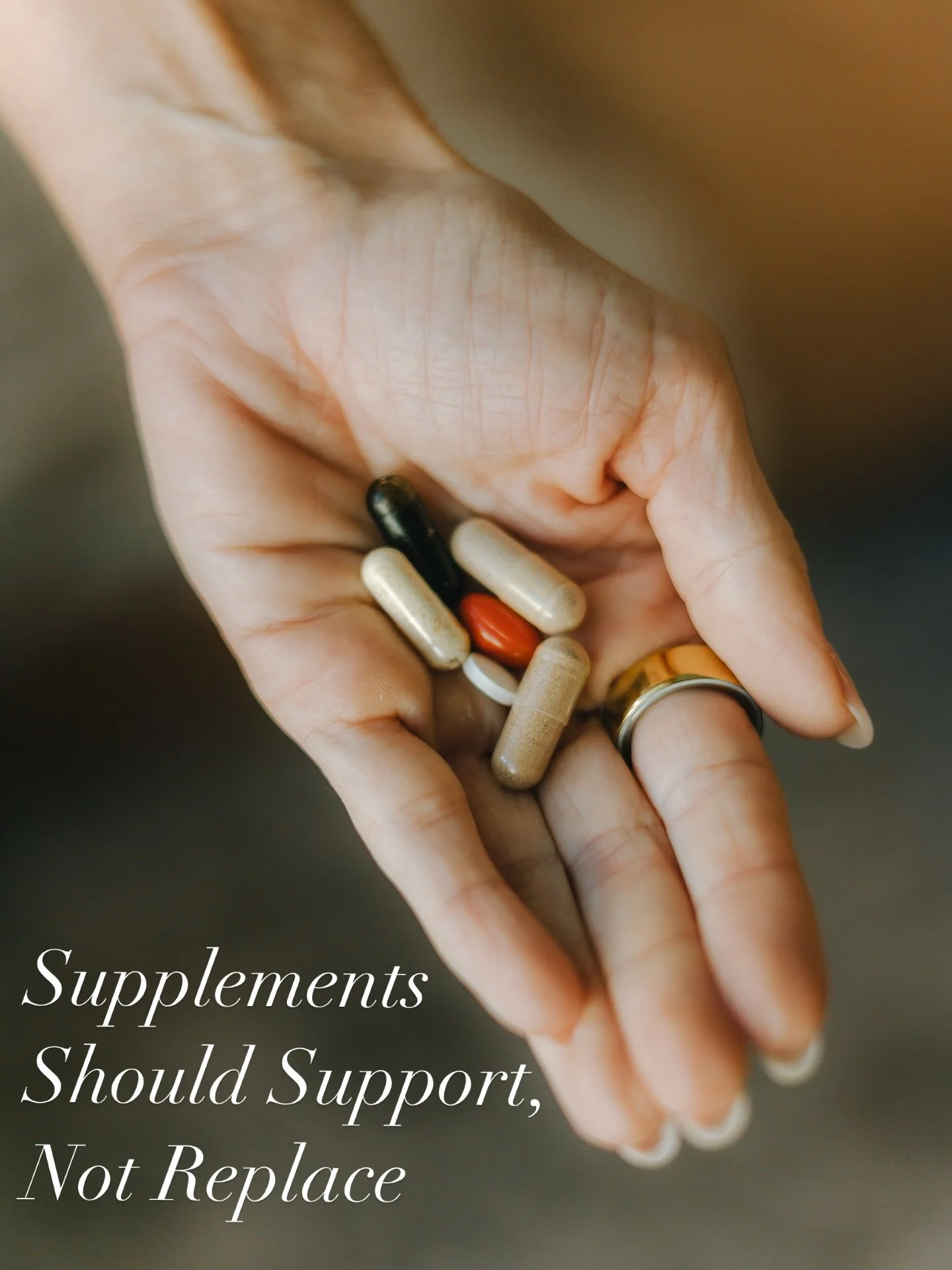 If your supplement drawer is overflowing but your symptoms aren&rsquo;t improving&hellip; it&rsquo;s time for a different approach.

Comment &ldquo;ROOT CAUSE&rdquo; or DM me! ✨
