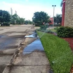 sidewalks commercial pressure cleaning before 2.jpg