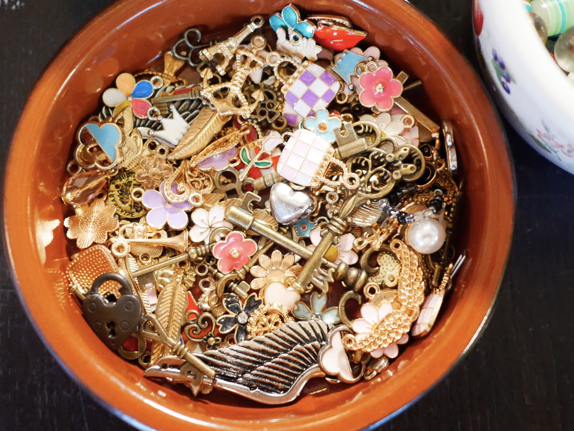 A bowl full of charms