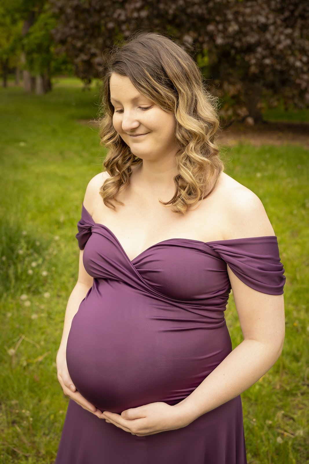 maternity-purple-belly