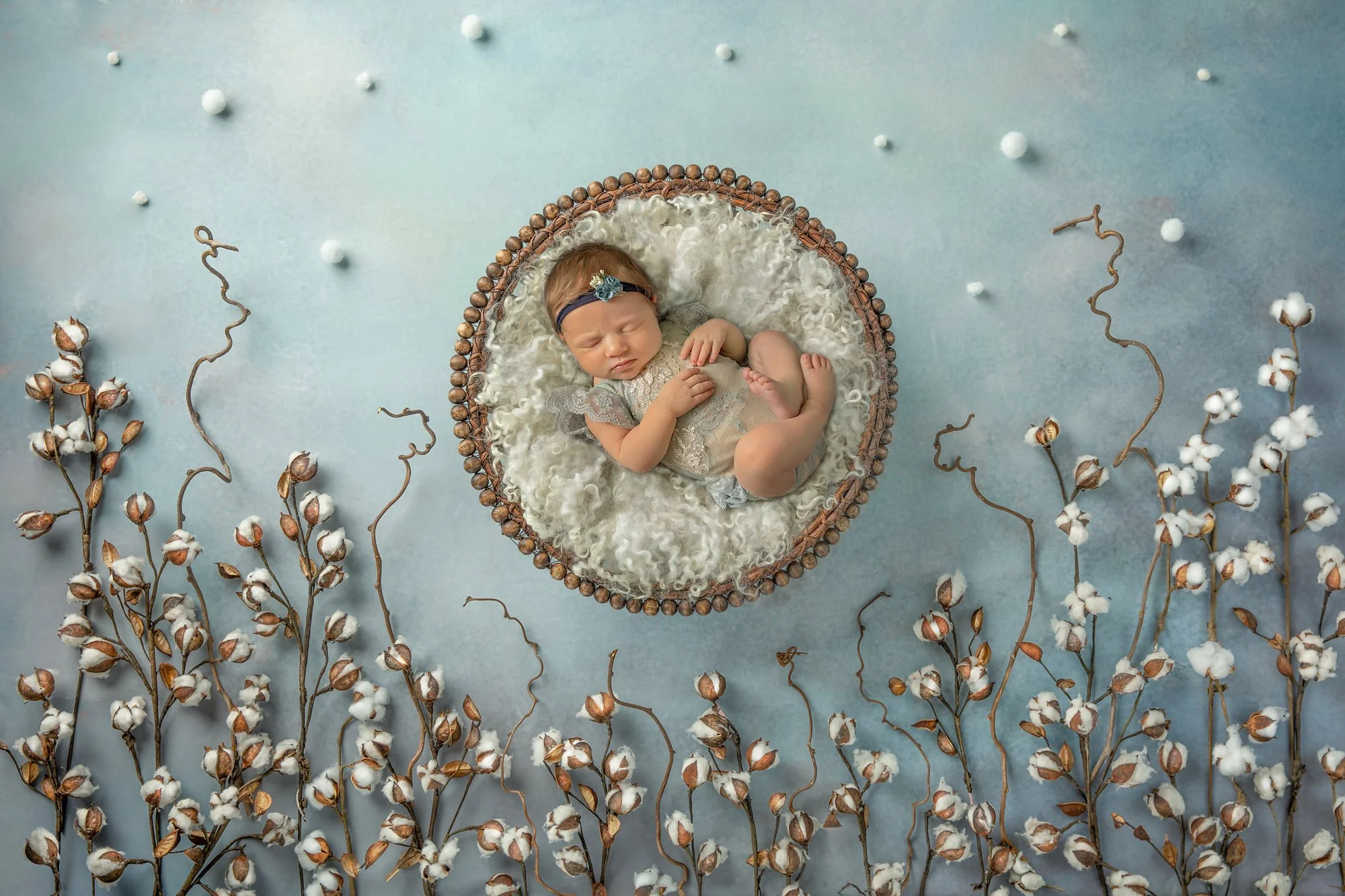 babygirl_basket_cotton_flowers.jpg