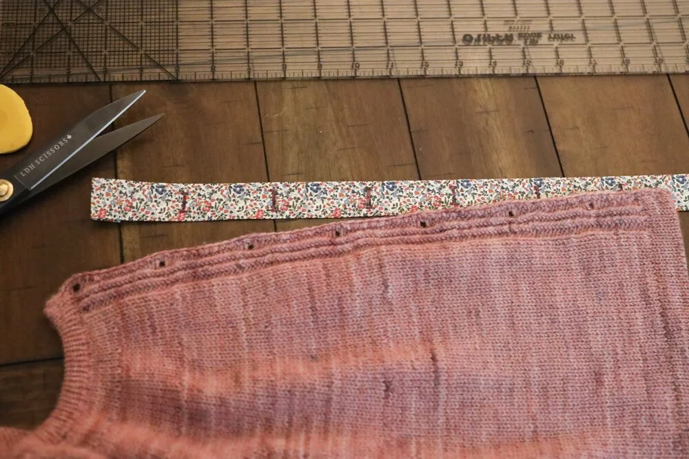 Fabric facing for a knitted button band — Jacqueline Cieslak