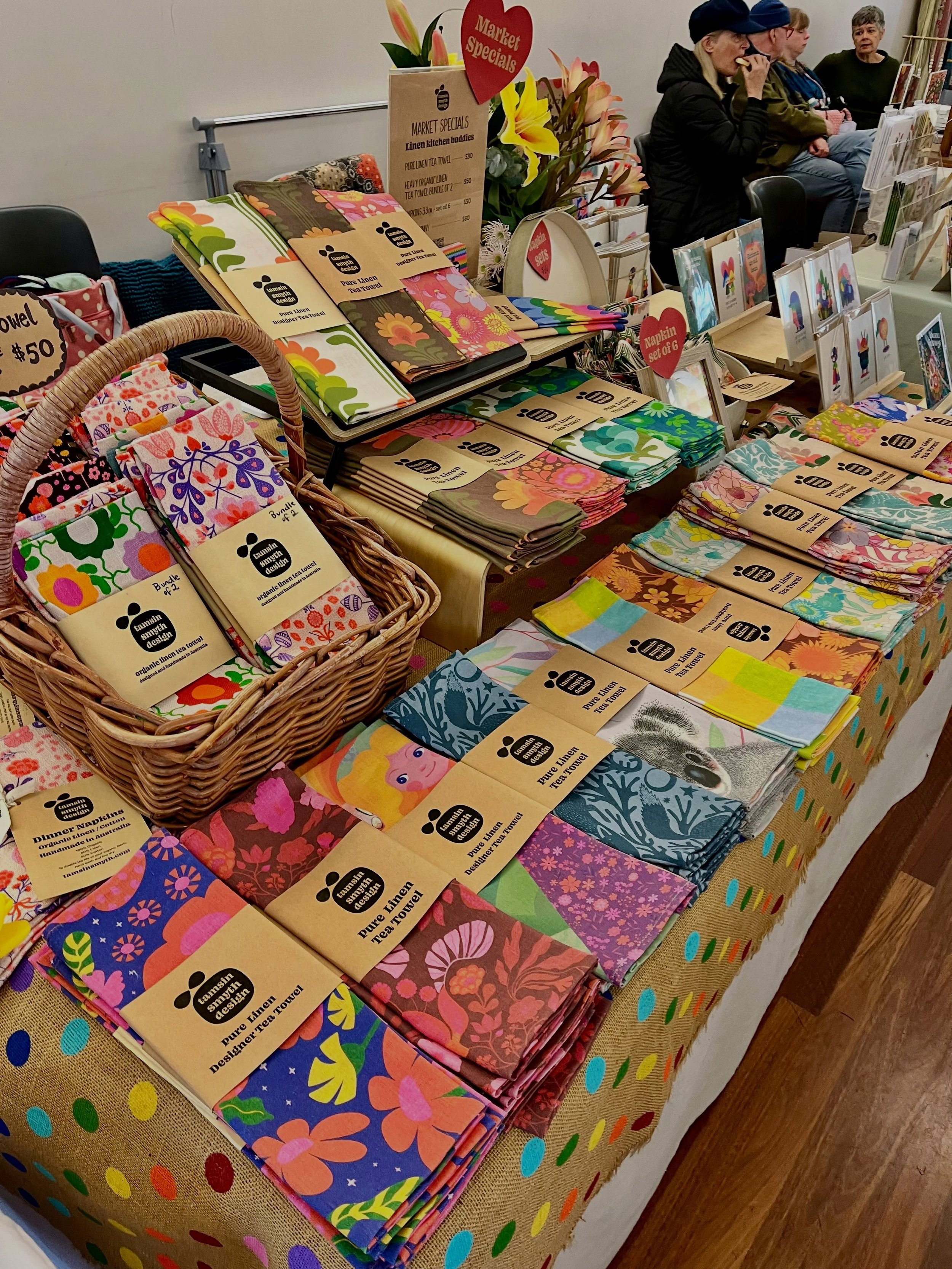 Market day at Woodend and it was a little beauty! @woodendartistsandmakersmarket thanks for the good vibes 🌞🤗 #whatsonmelbourne #woodend #makersmarket #linenlover