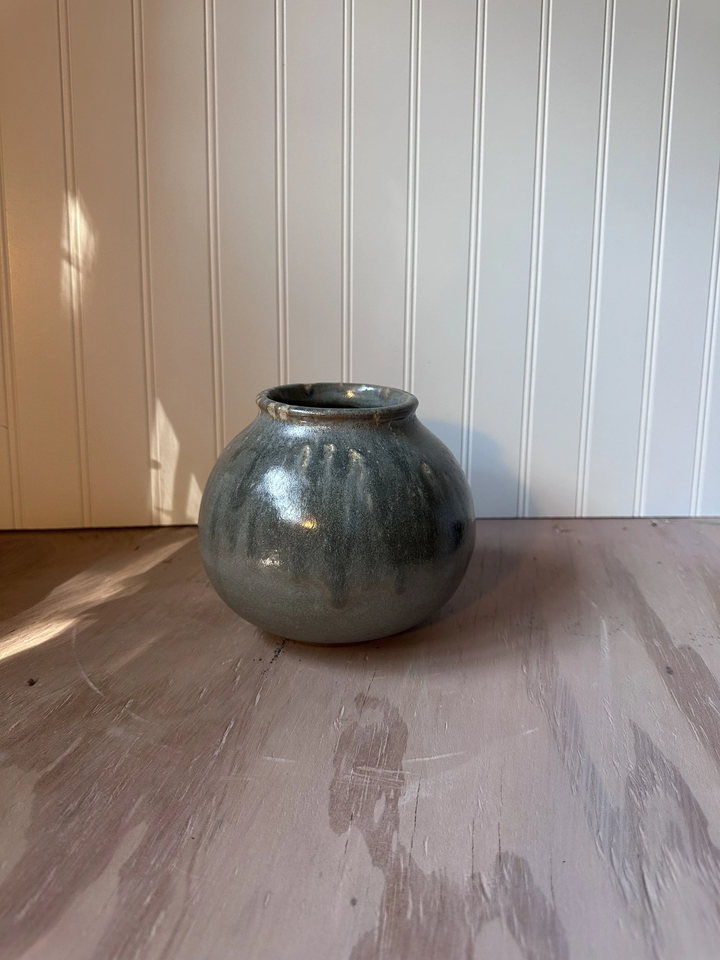 Round Vase