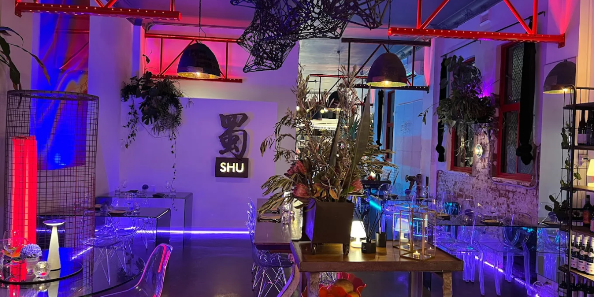 Experience & Atmosphere